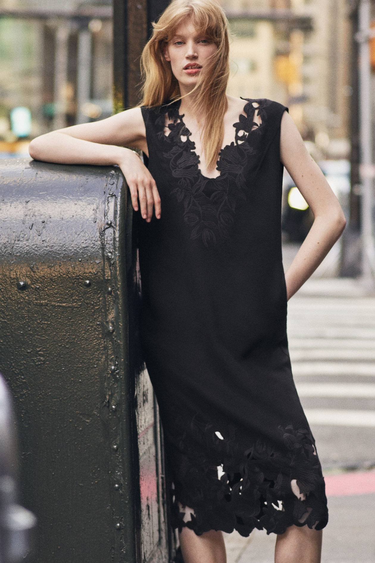 EMBROIDERED DOUBLE-FACED WOOL DRESS — CARBON