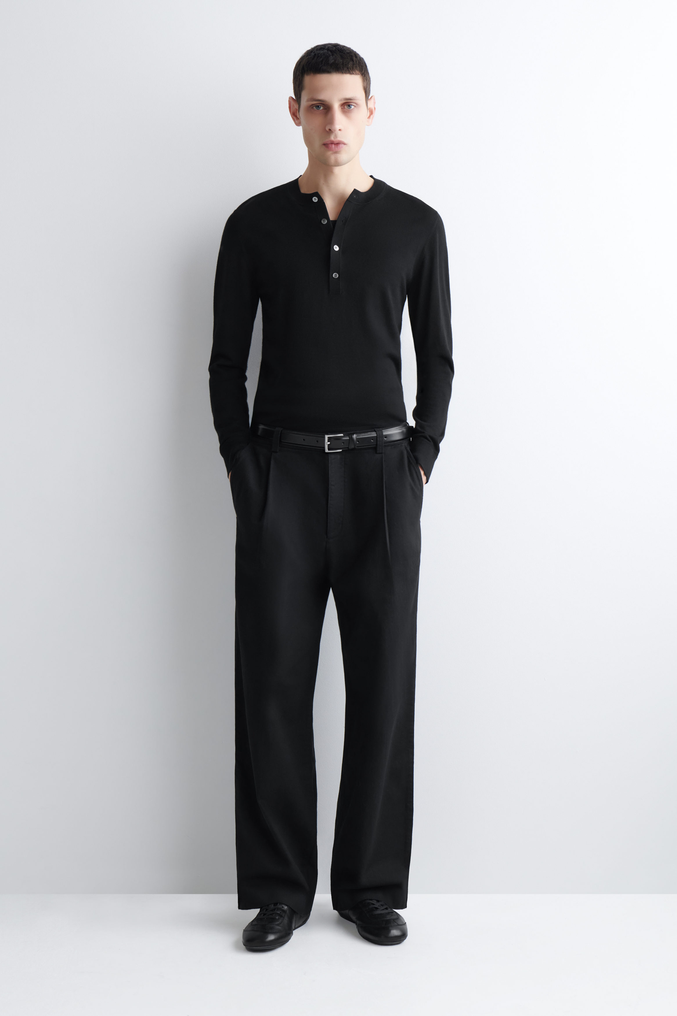 PLEATED RELAXED-FIT WIDE-LEG DENIM PANTS