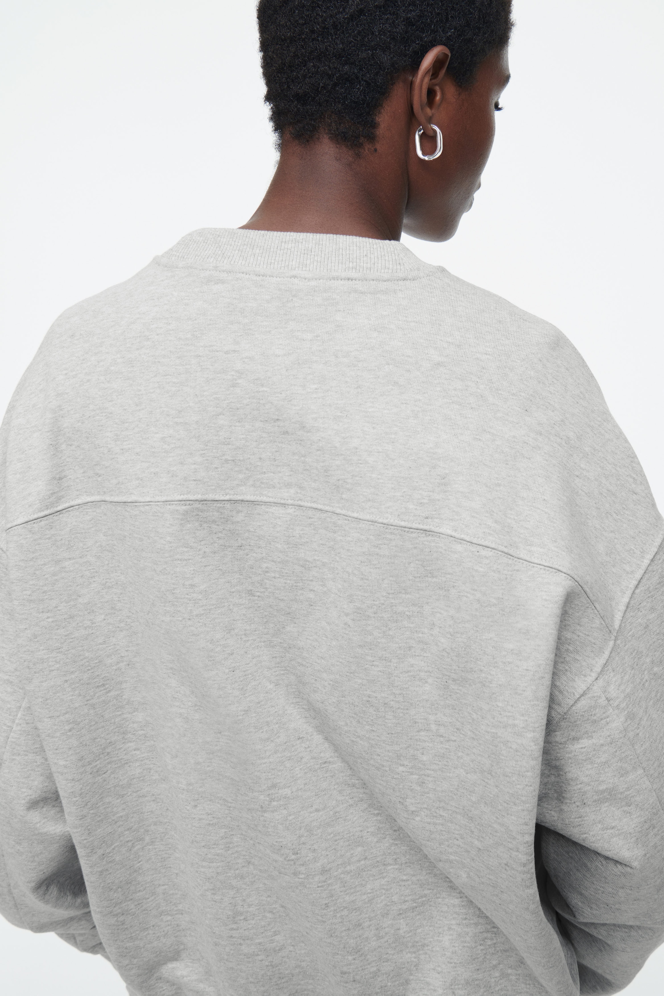 CLASSIC CREW-NECK SWEATSHIRT