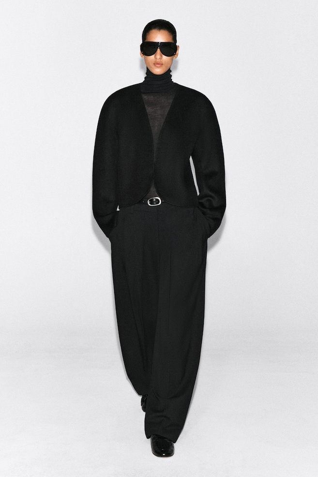 CROPPED DOUBLE-FACED WOOL-BLEND BLAZER — BLACK