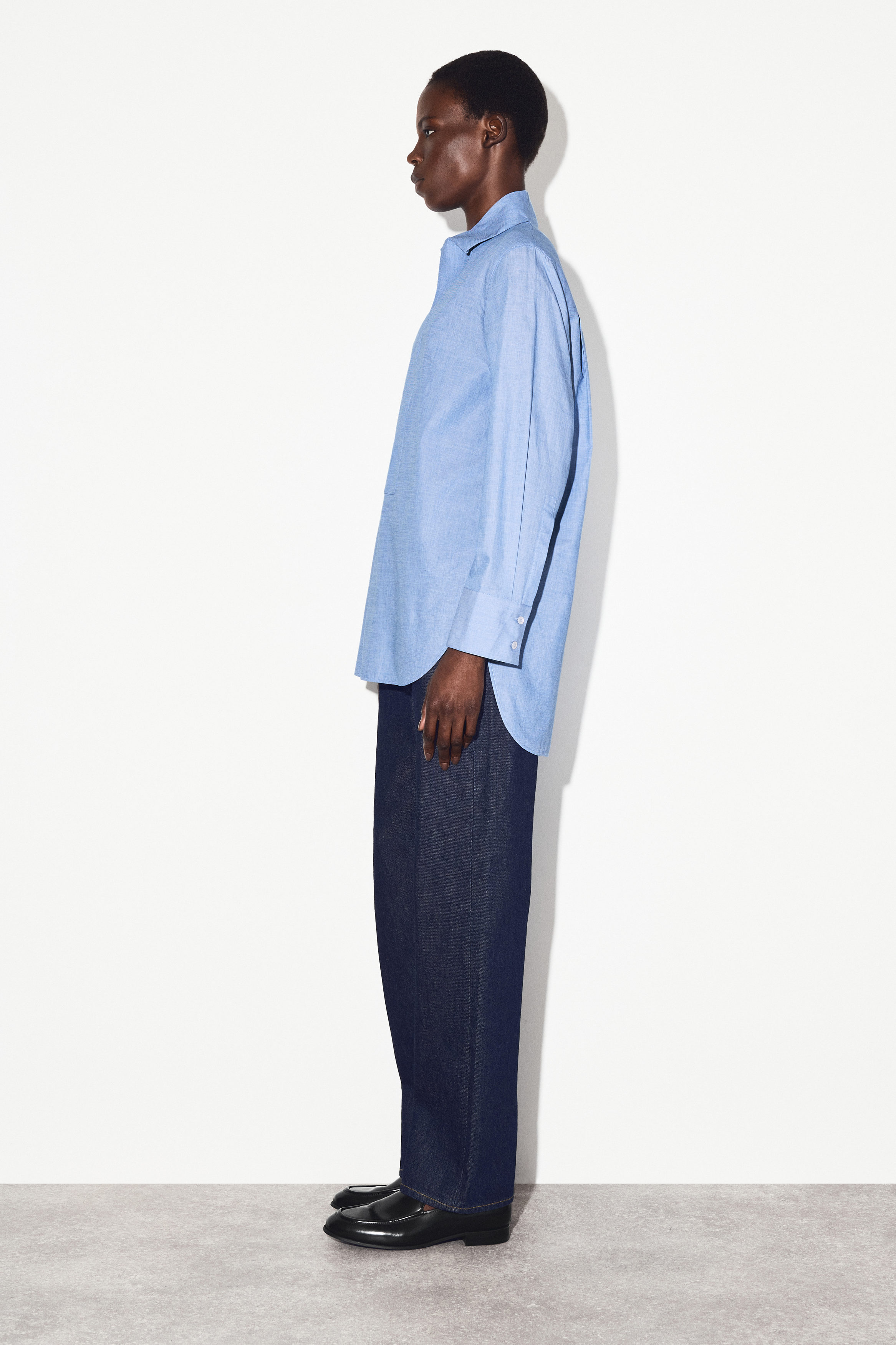 【美品】CREDONA LANE SHIRTS LONGLINE COTTON SHIRT - BLUE MÉLANGE | COS