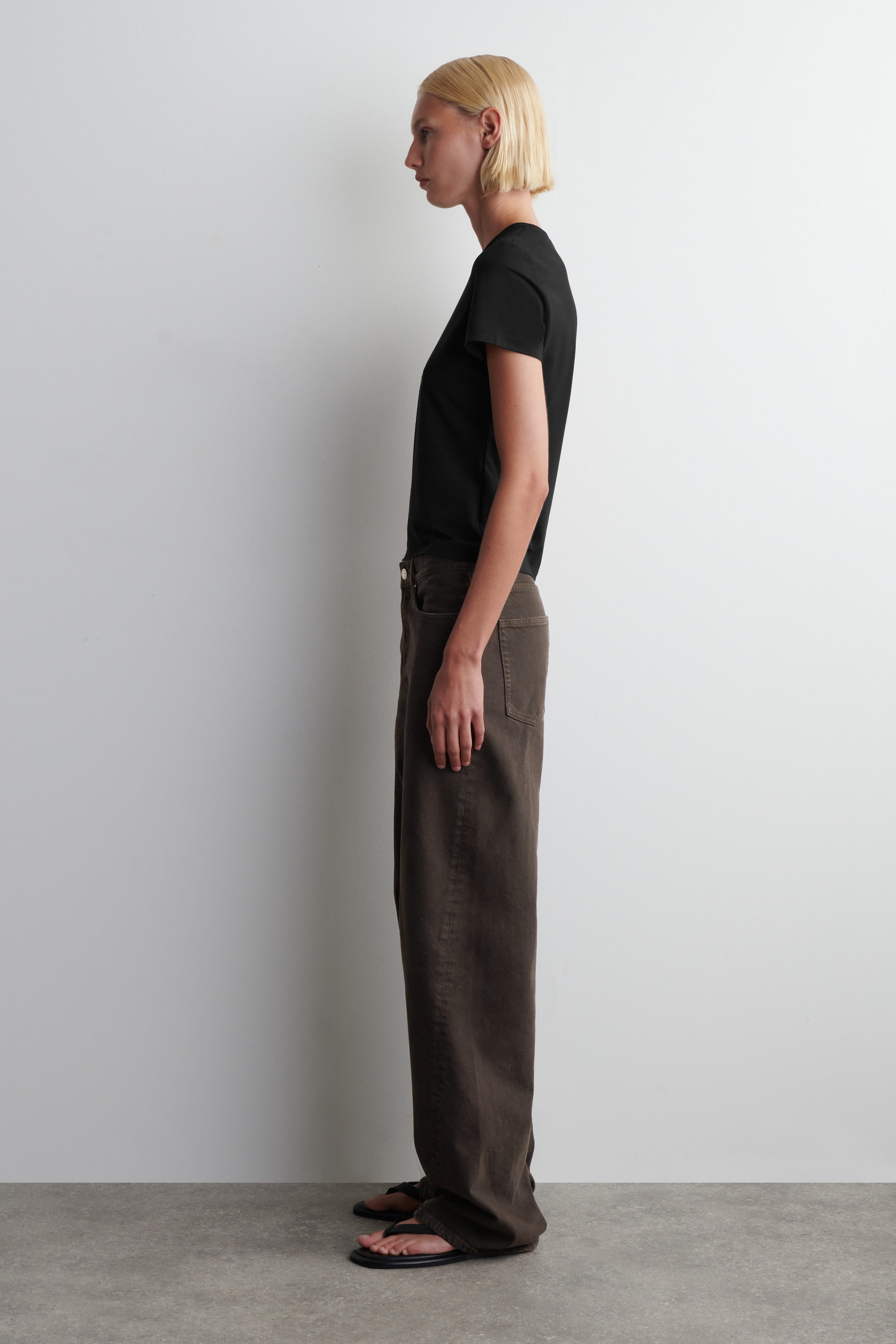 SHRUNKEN T-SHIRT