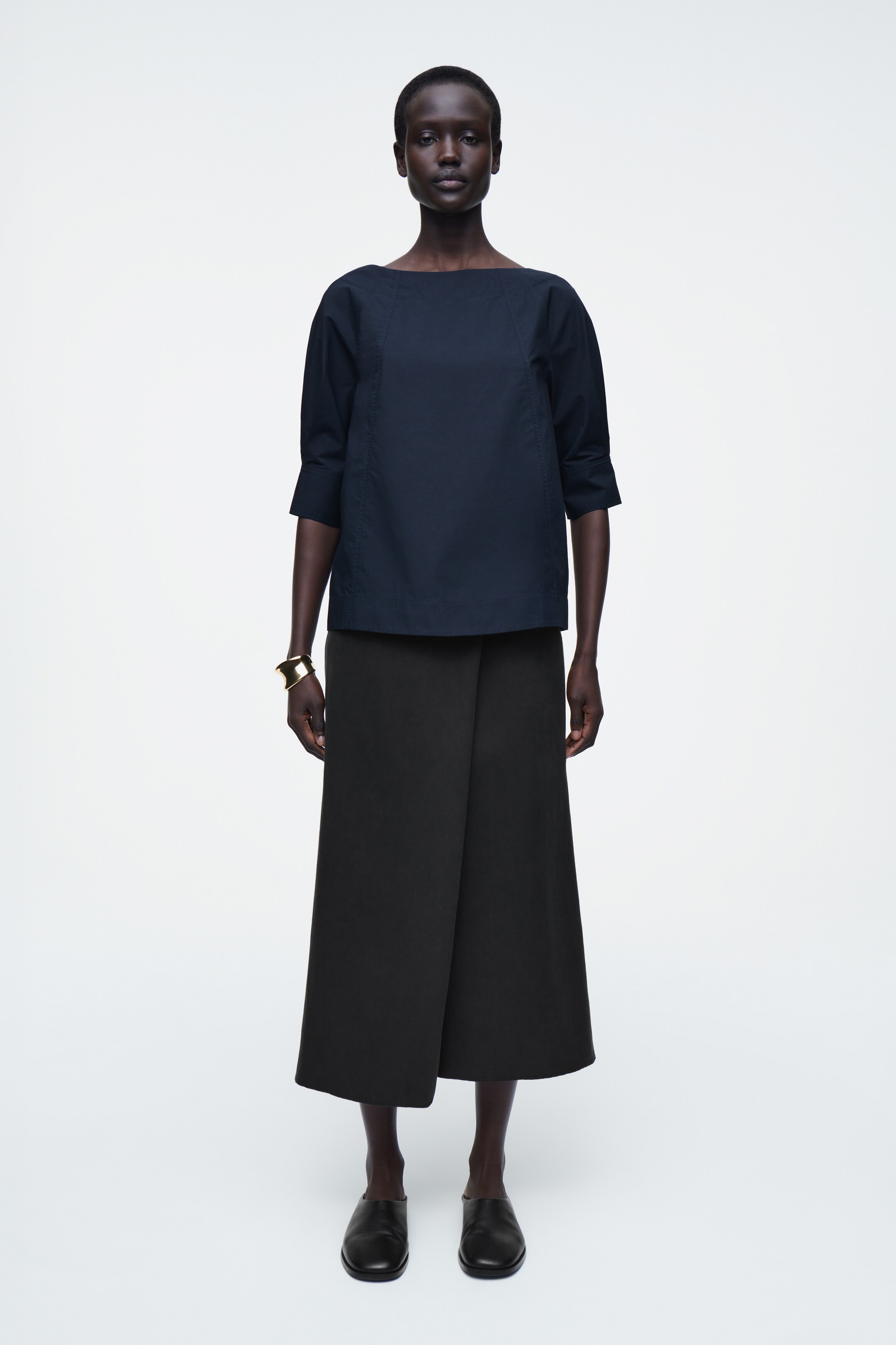 Ver imagen más grande: BLUSA OVERSIZE DE ALGODÓN CON CUELLO BARCO - AZUL MARINO - MUJER | H&M ES 2