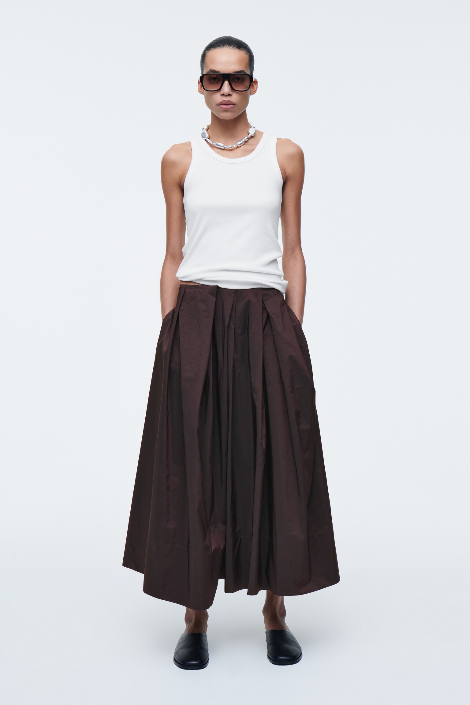 PANTALONI CULOTTE VOLUMINOSI CON PIEGHE - MARRONE