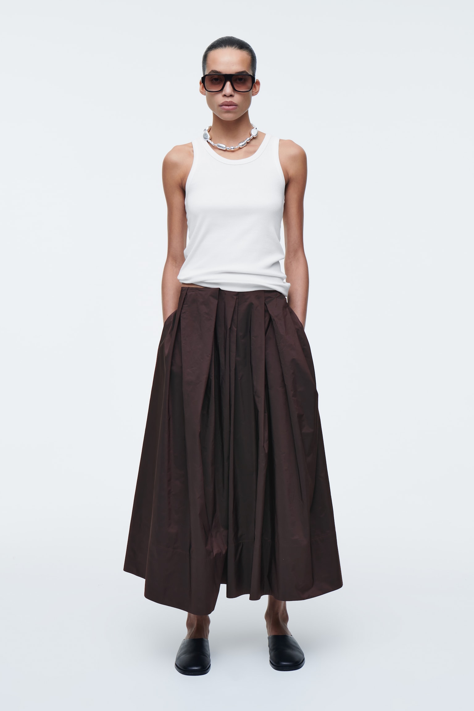PANTALONI CULOTTE VOLUMINOSI CON PIEGHE - MARRONE