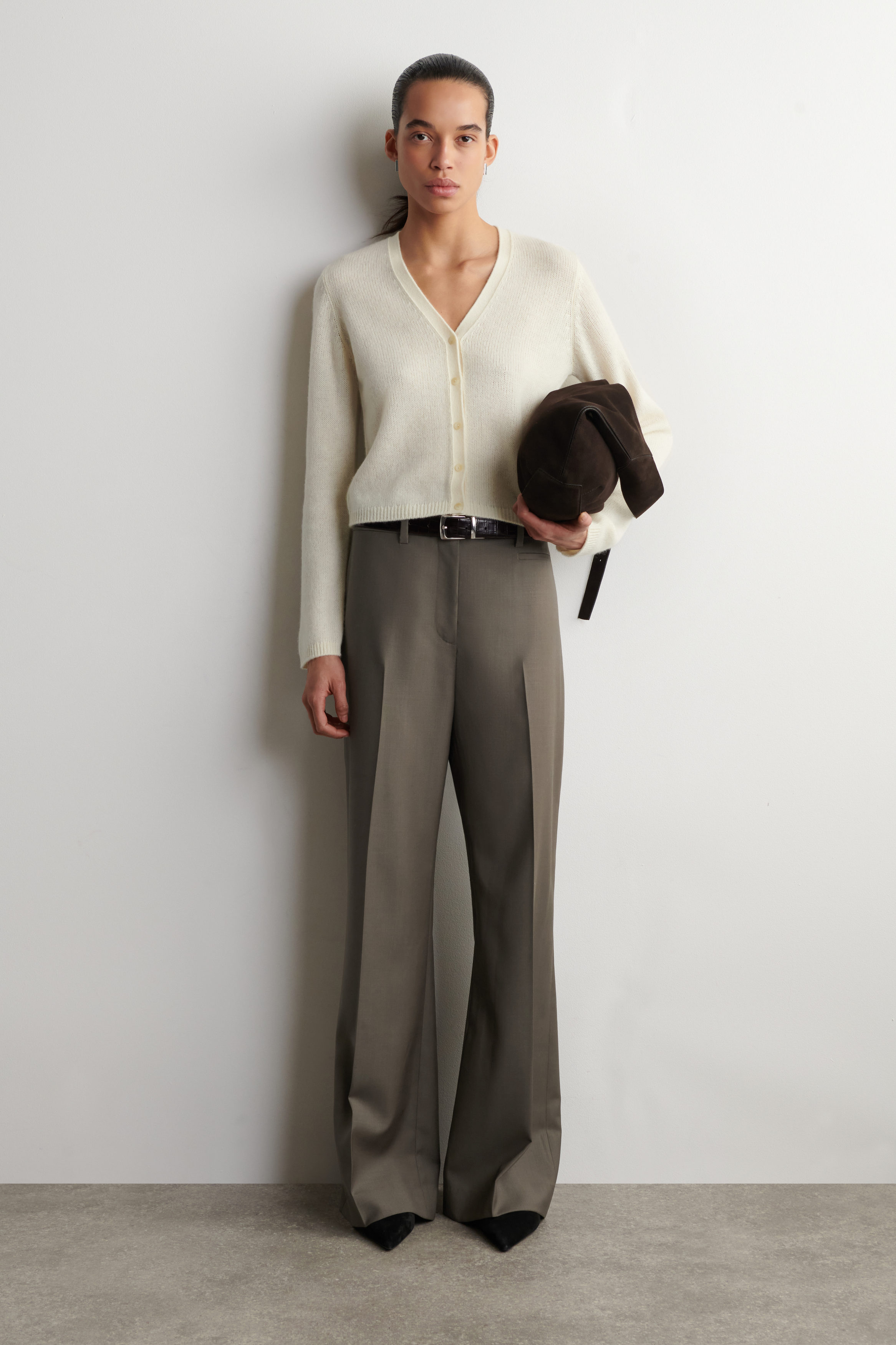 CASHMERE V-NECK CARDIGAN - CREAM | COS CA