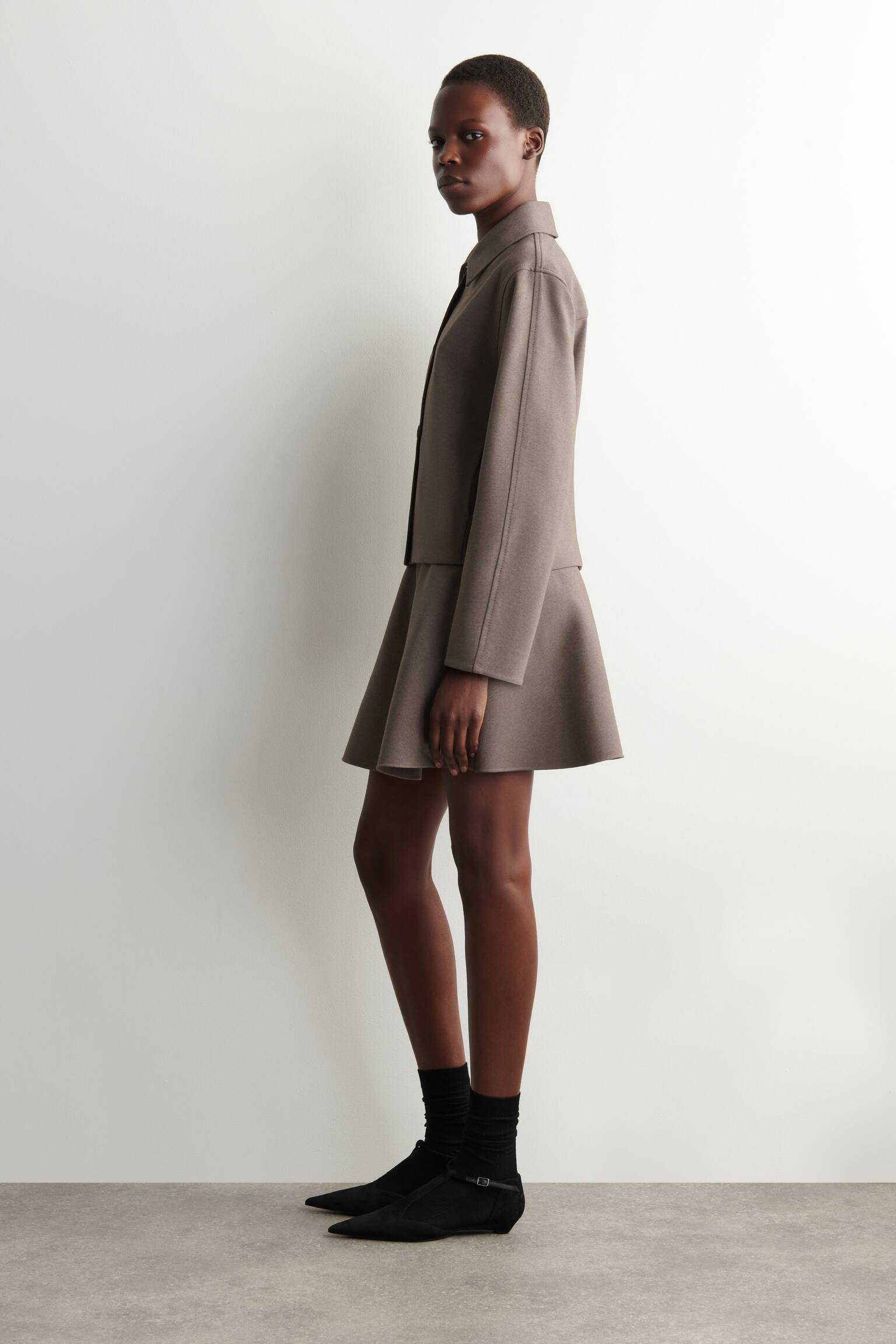 MINIFALDA ACAMPANADA ELÁSTICA - MARRÓN - 7