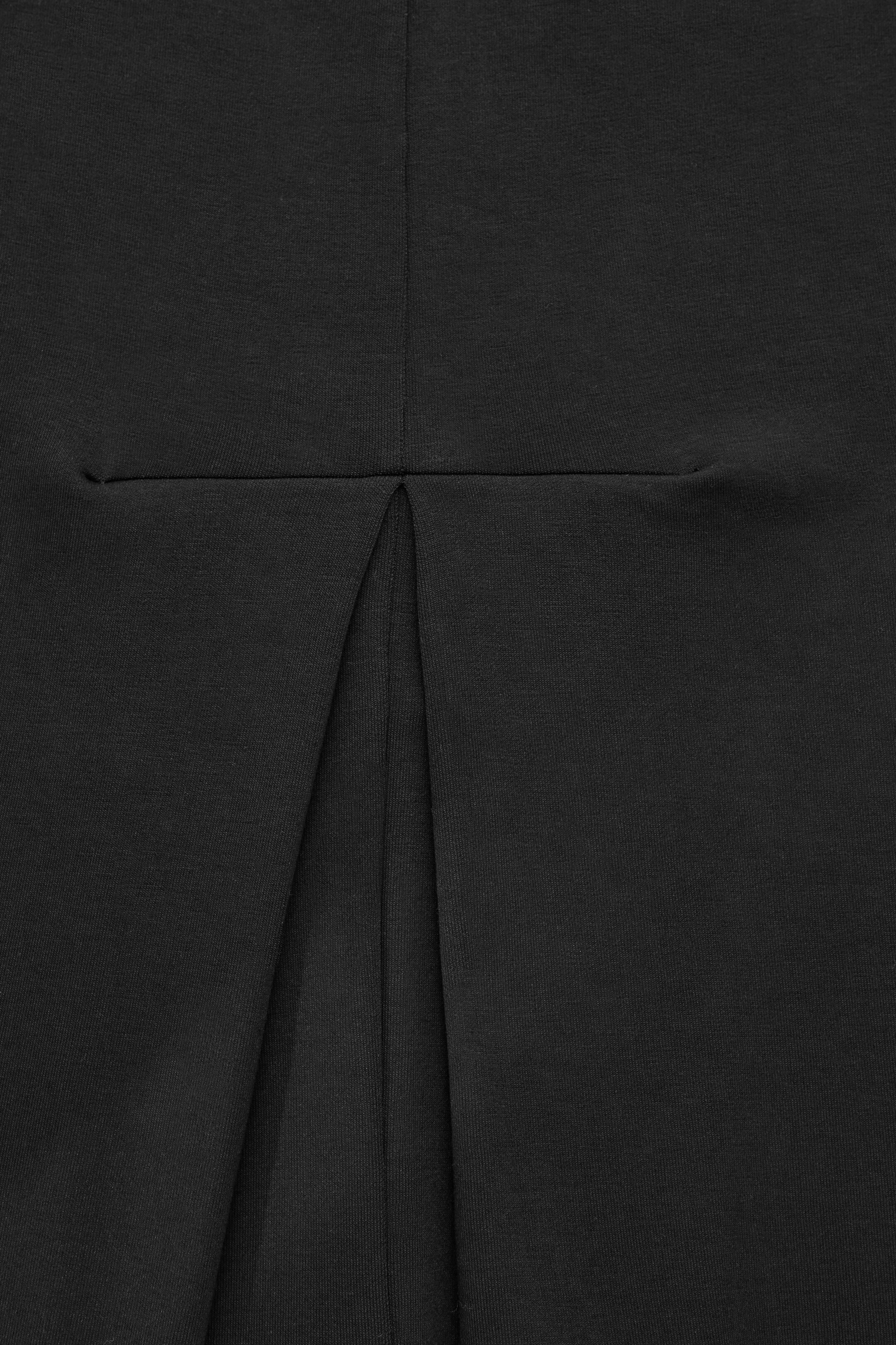 StillMedia/DescriptiveDetail