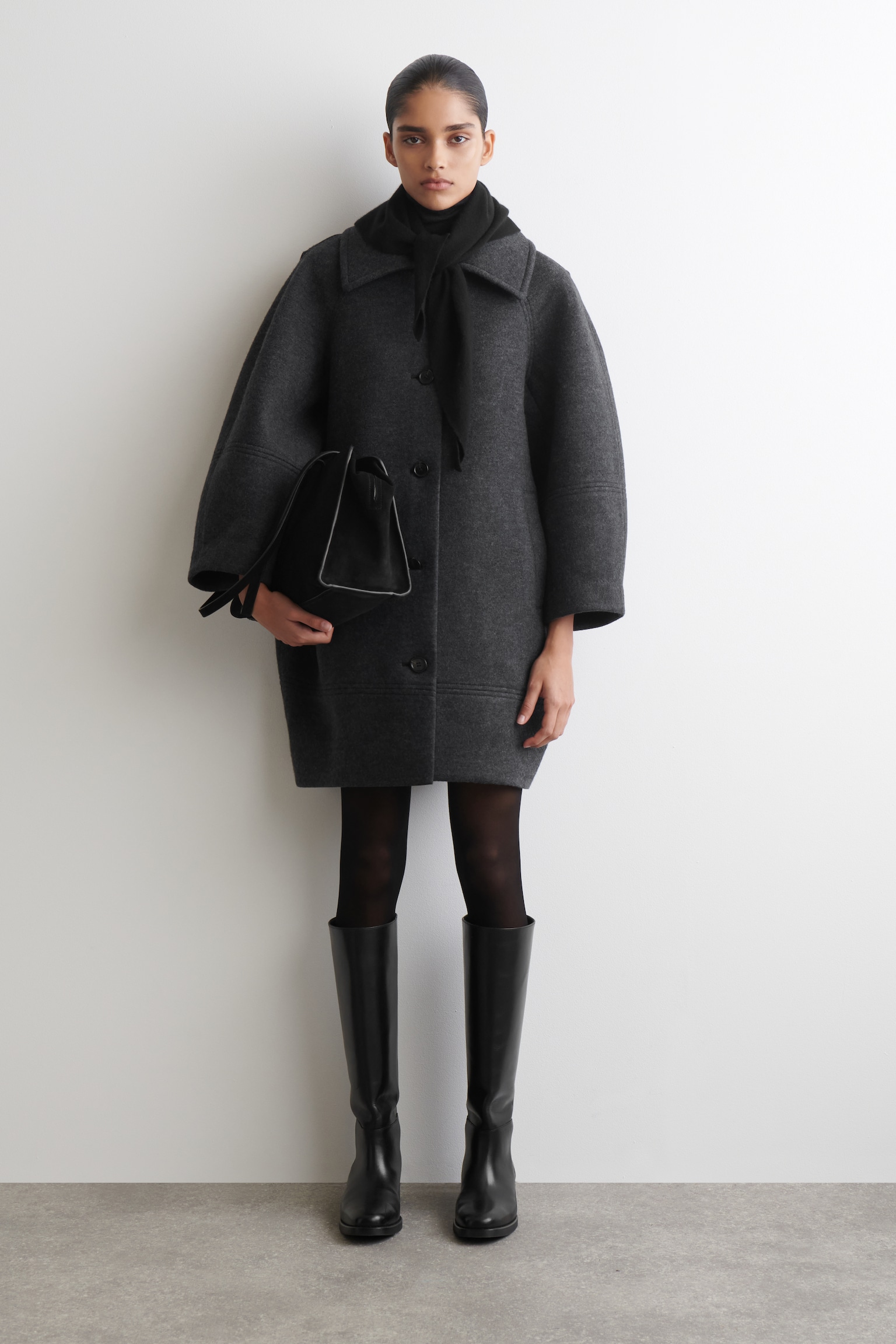 CASHMERE TRIANGLE SCARF - BLACK/DARK KHAKI - 4
