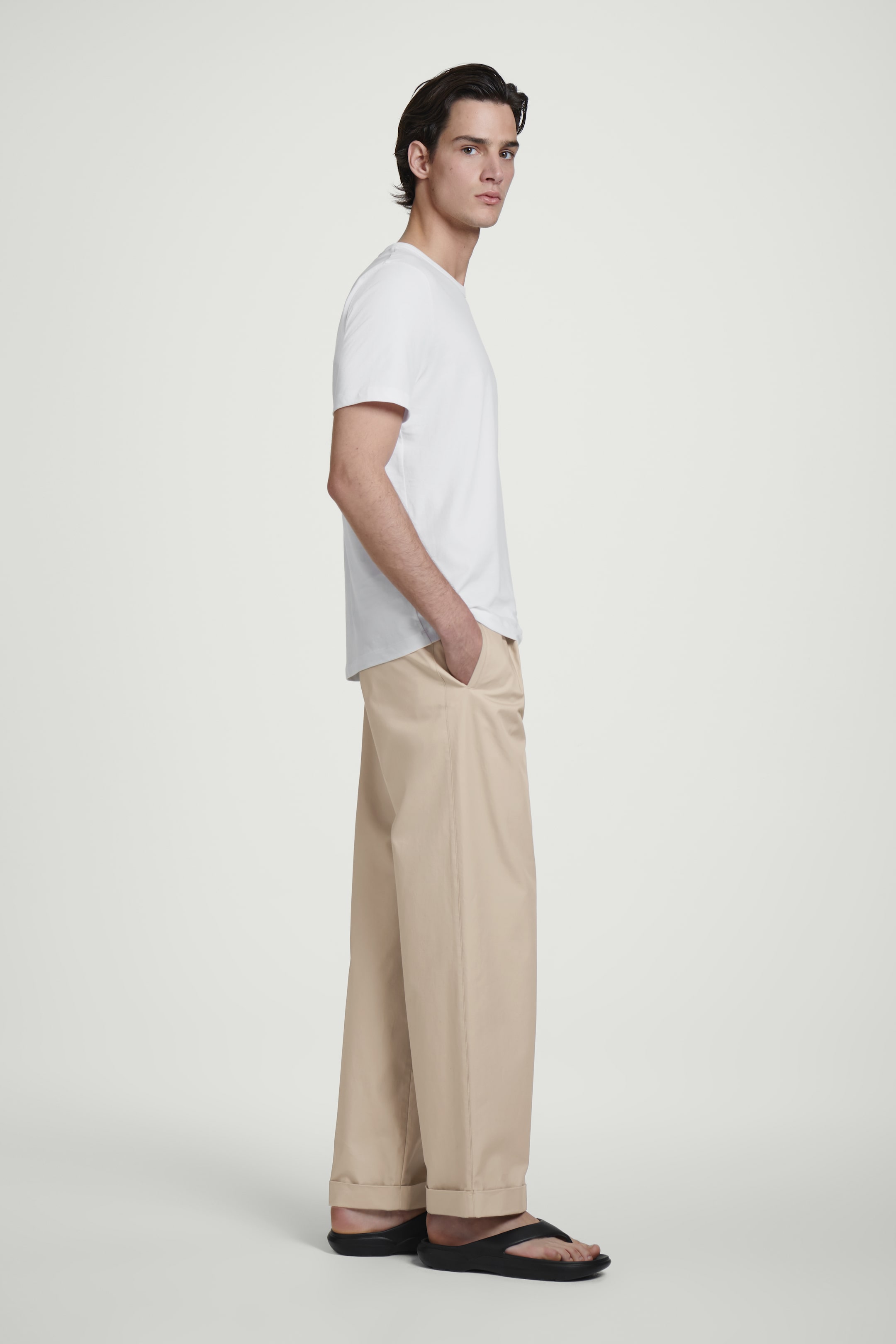 Zobacz większy obraz: T-SHIRT ZE SZCZOTKOWANEJ BAWEŁNY - BIAŁY - ON | H&M PL 3