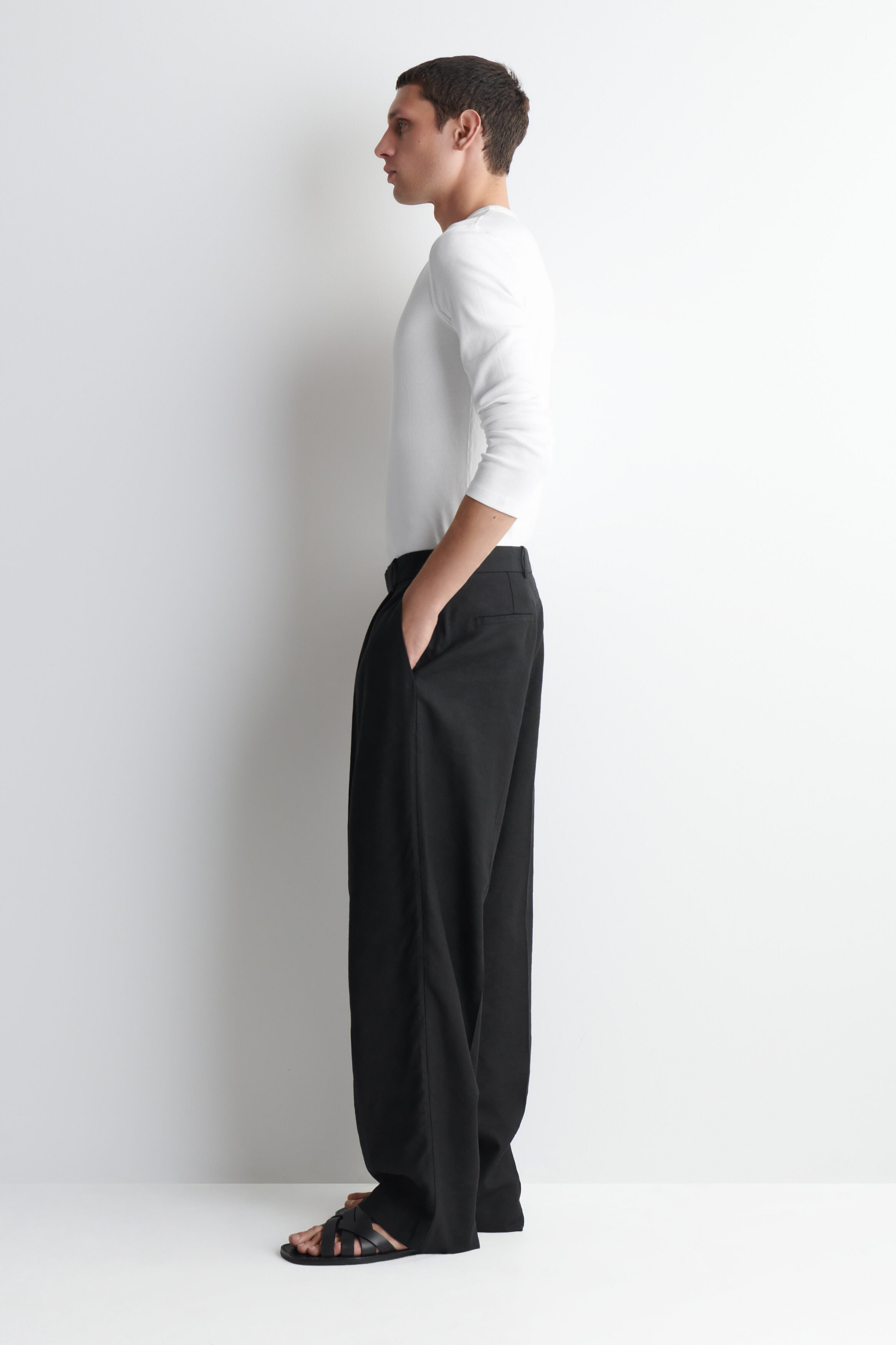 SLIM RIBBED COTTON LONG-SLEEVED T-SHIRT - thumbnail 3