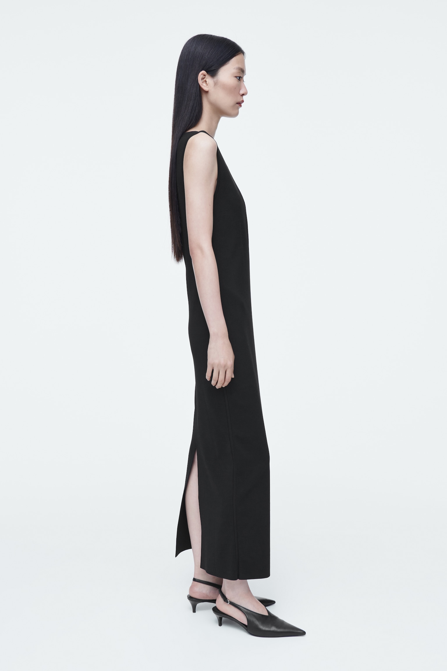 CORSET-DETAIL MAXI DRESS - BLACK - 5