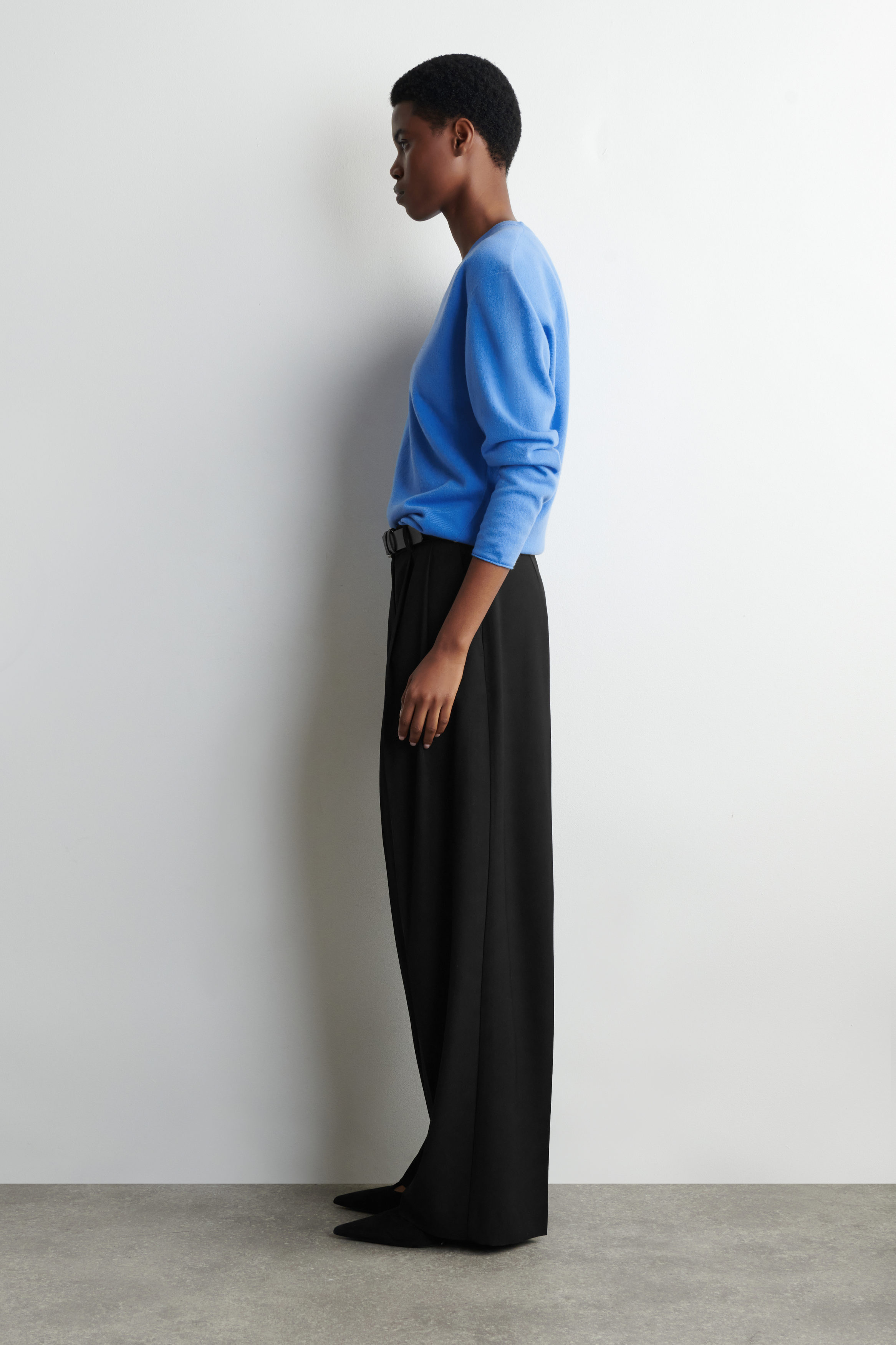 RELAXED TWILL WIDE-LEG PANTS - BLACK | COS US