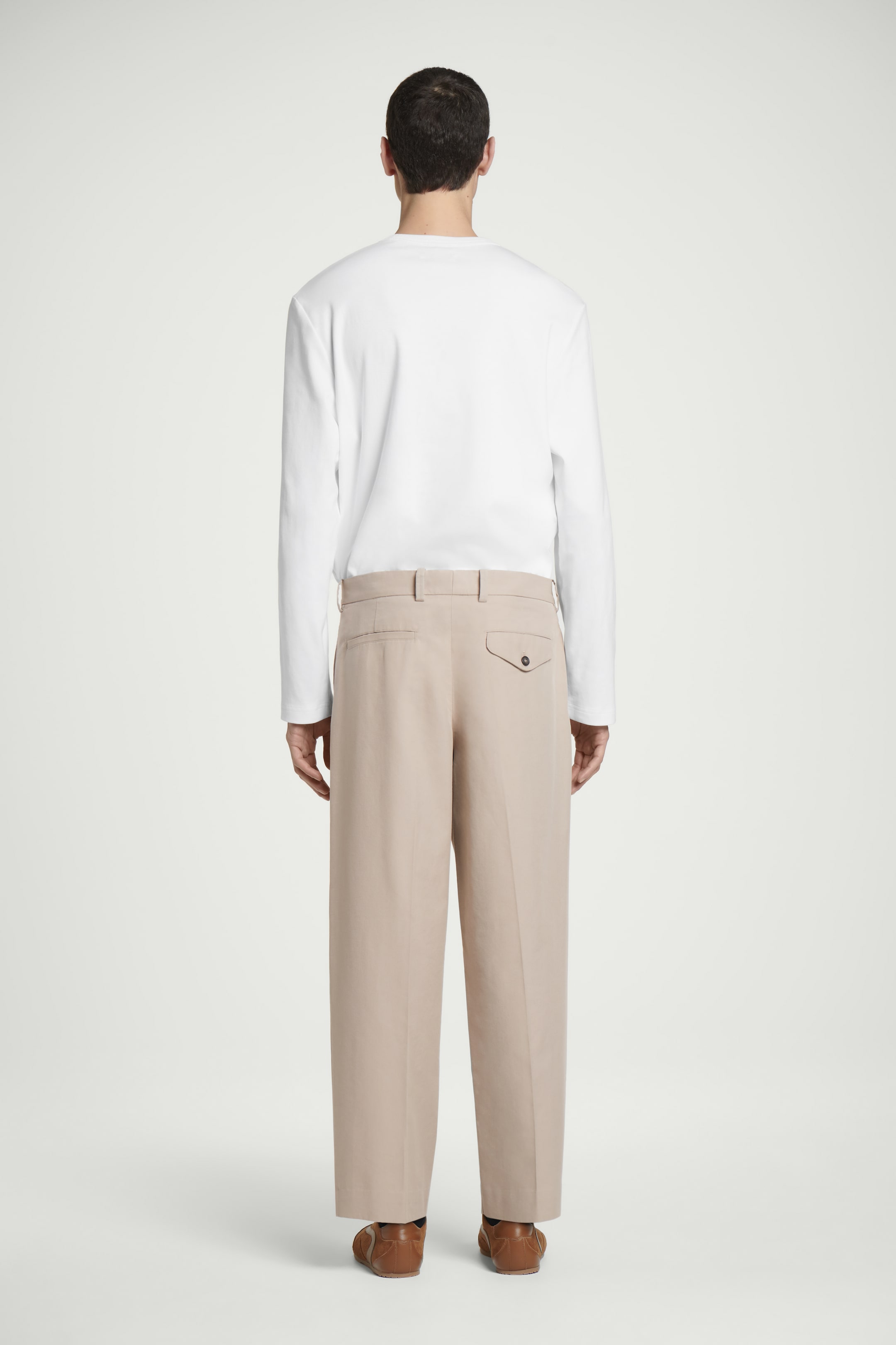 Ver imagen más grande: PANTALONES DE PINZAS DE ALGODÓN TAPERED FIT - TOPO - HOMBRE | H&M ES 5