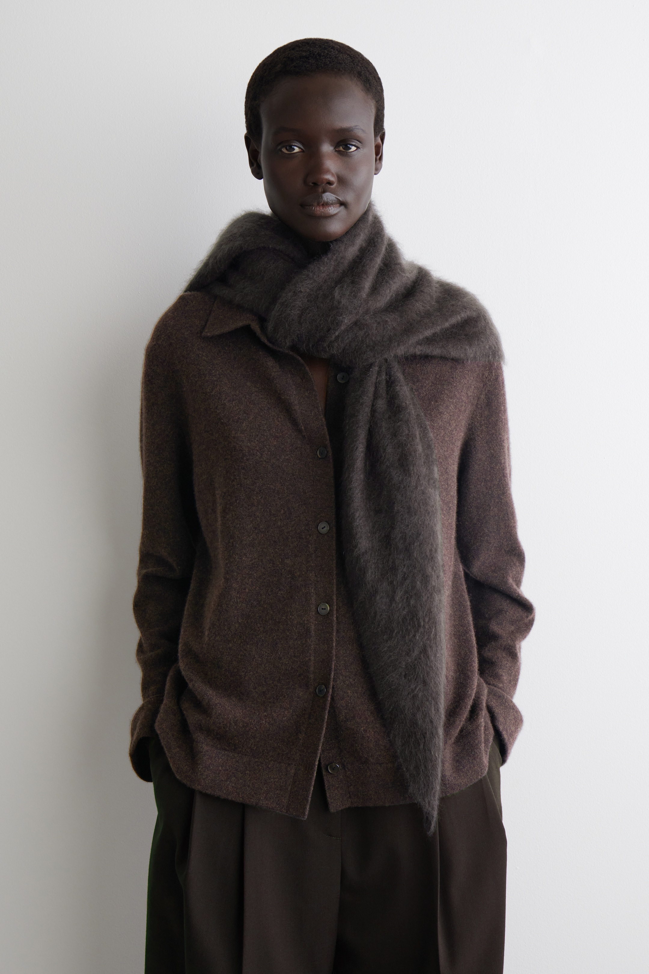 Größeres Bild ansehen: KASCHMIRHEMD - DUNKELBRAUN - Ladies | H&M DE 1
