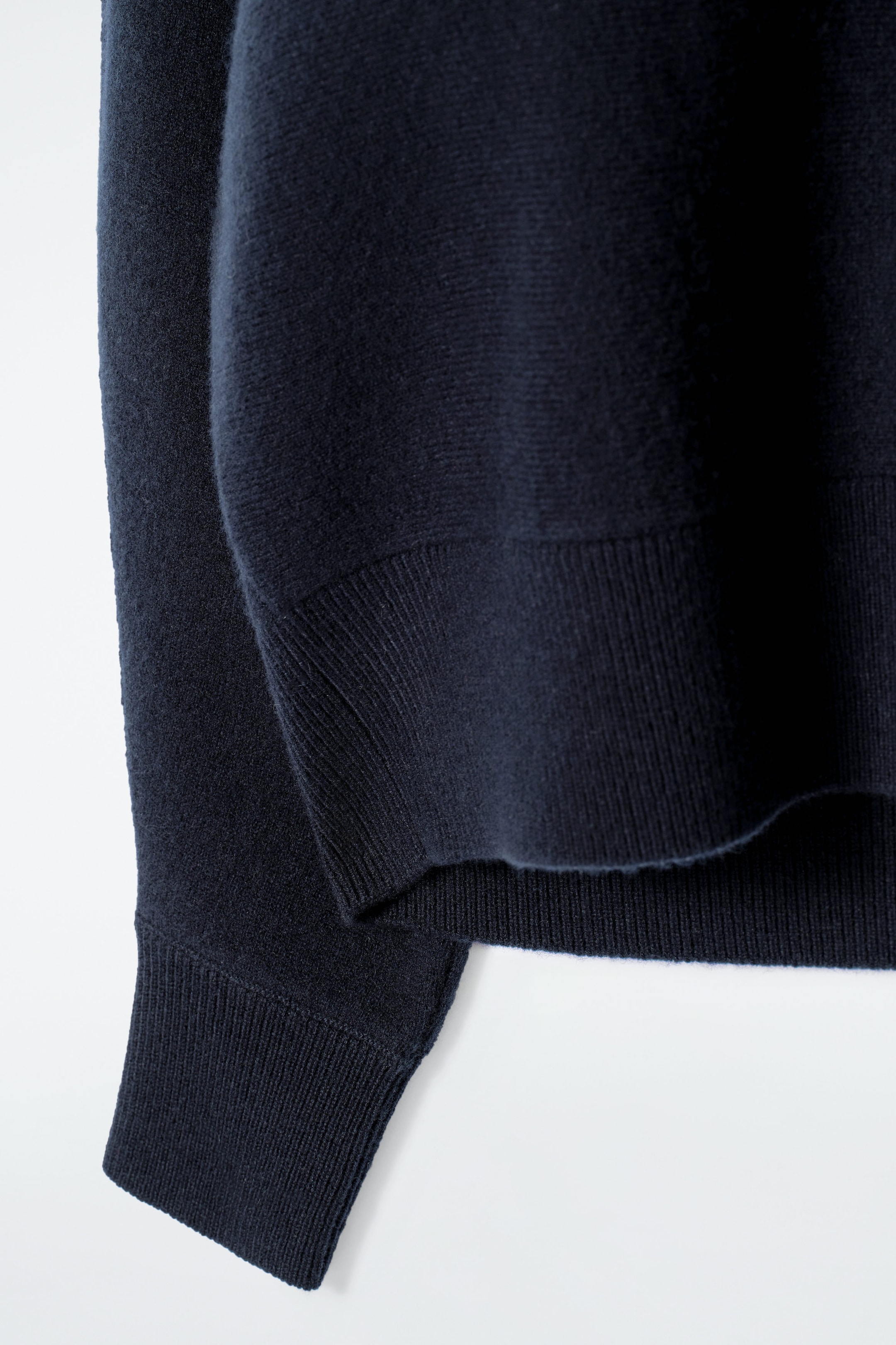 StillMedia/DescriptiveDetail