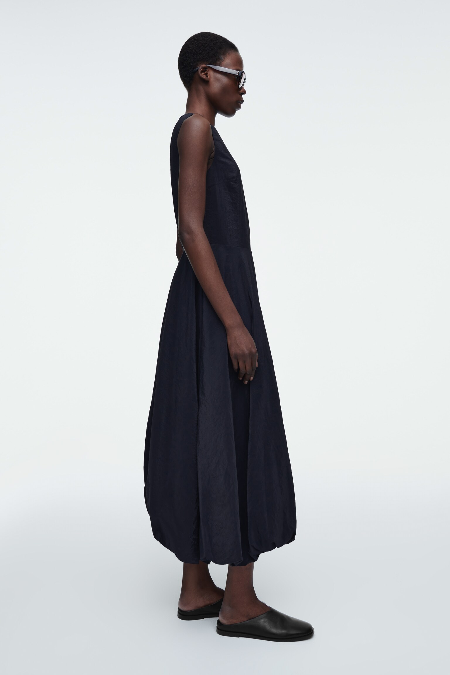SLEEVELESS BUBBLE-HEM MIDI DRESS - TMAVĚ MODRÁ/SVĚTLĚ RŮŽOVÁ/ORANŽOVÁ - 4