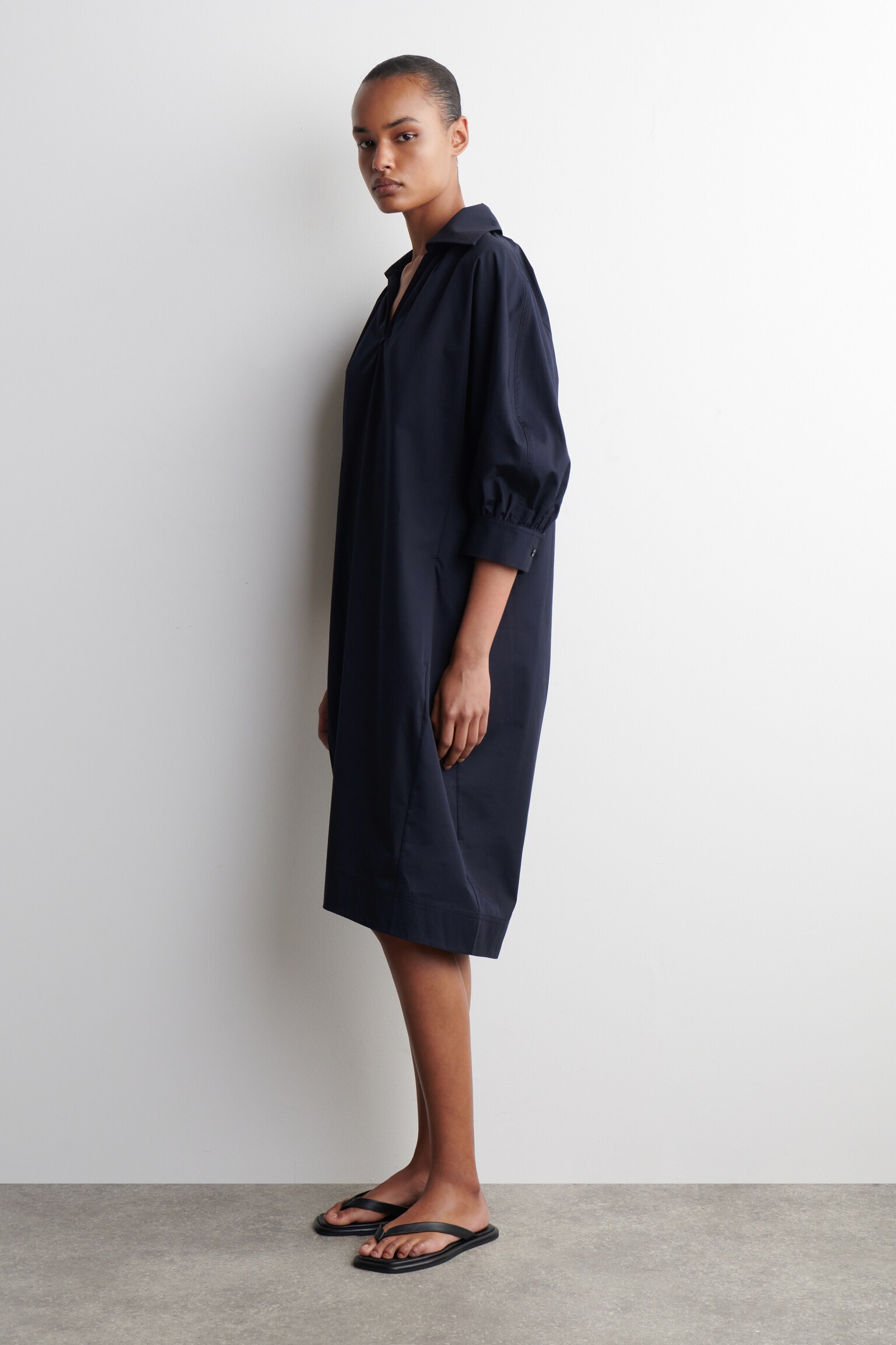 GATHERED COTTON MIDI SHIRT DRESS - NAVY - 6