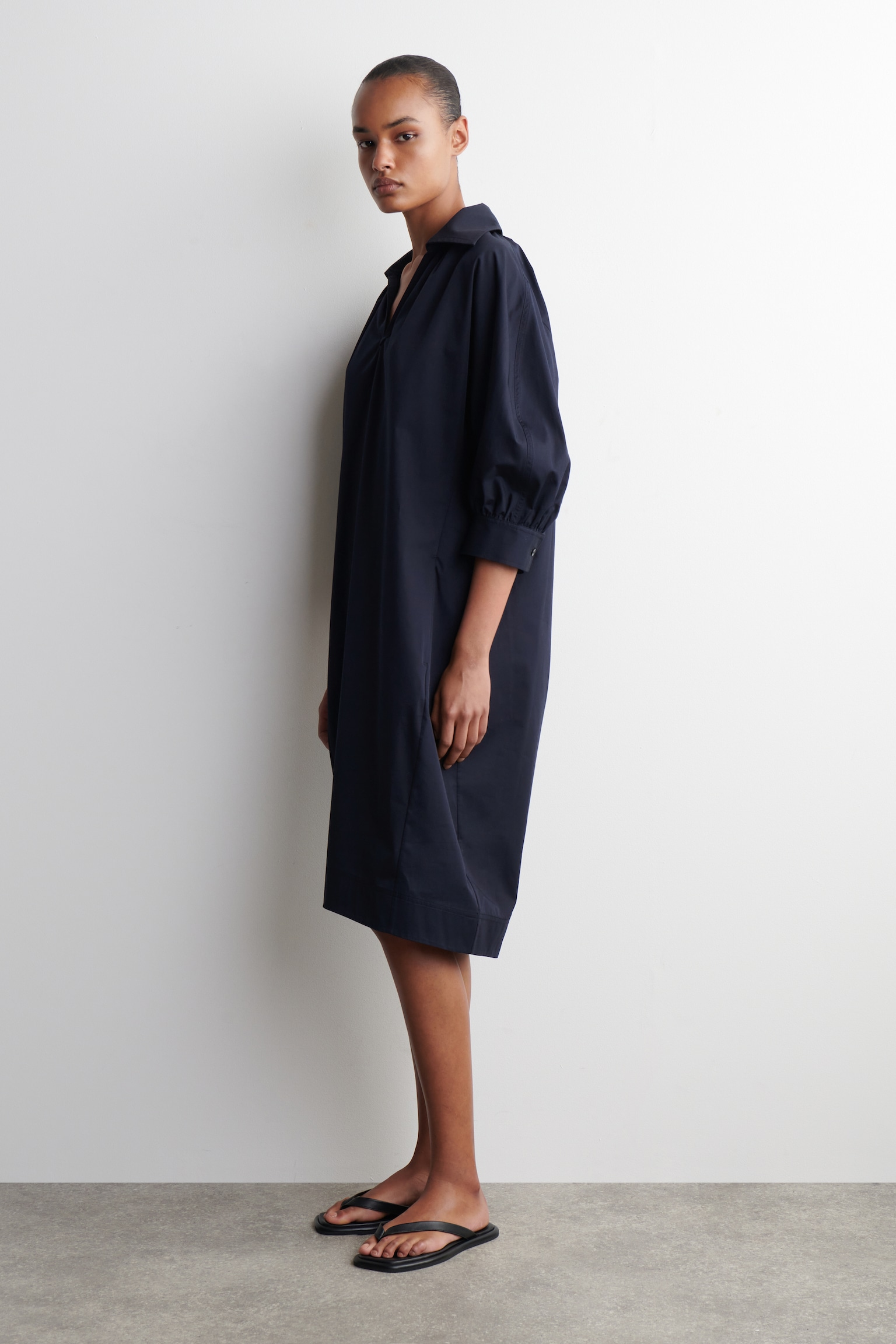 ROBE-CHEMISE MIDI EN COTON FRONCÉ - BLEU MARINE - 7