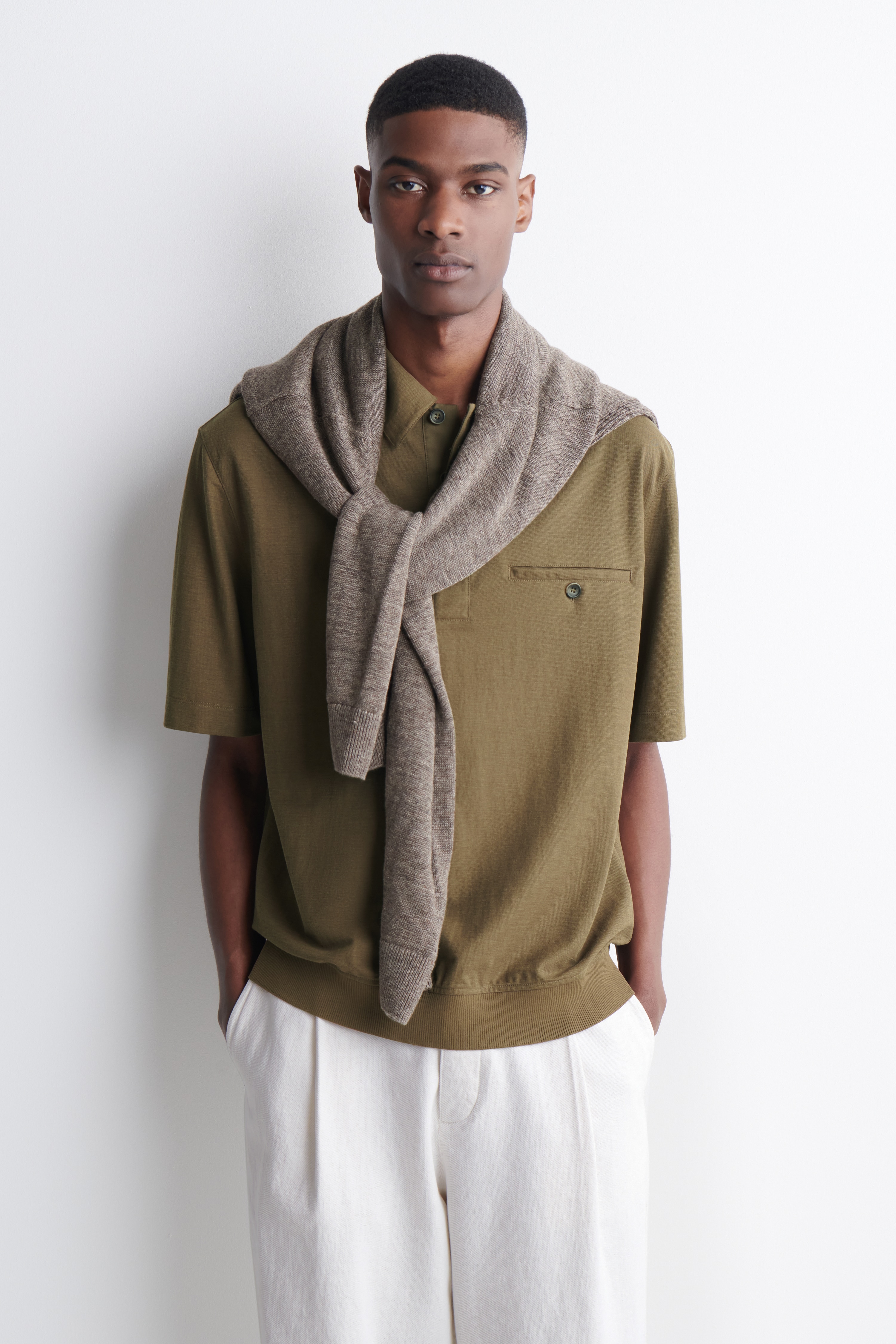 Polo i flytende jersey - Mørk khaki/blå