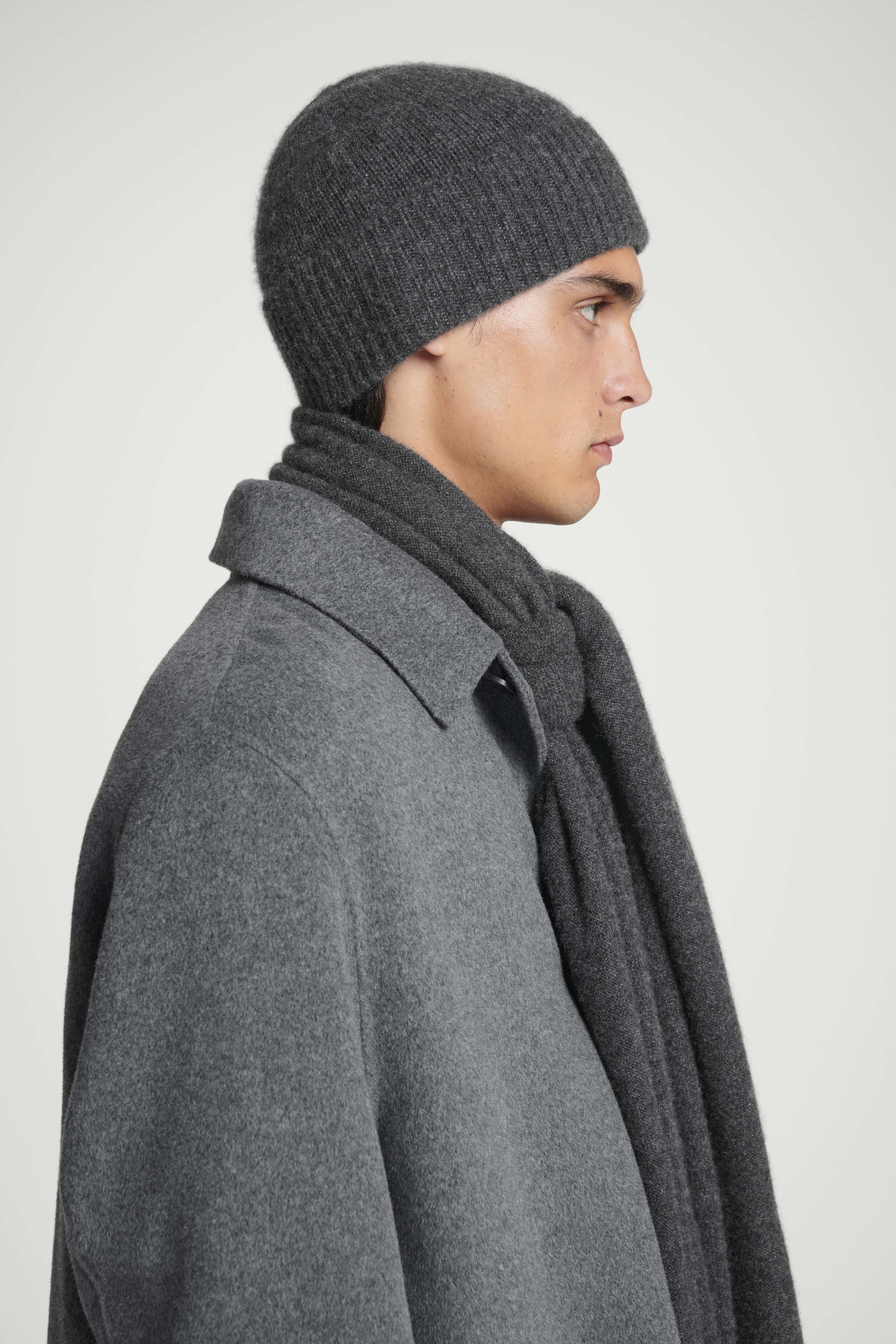 CASHMERE BEANIE - CHARCOAL | COS