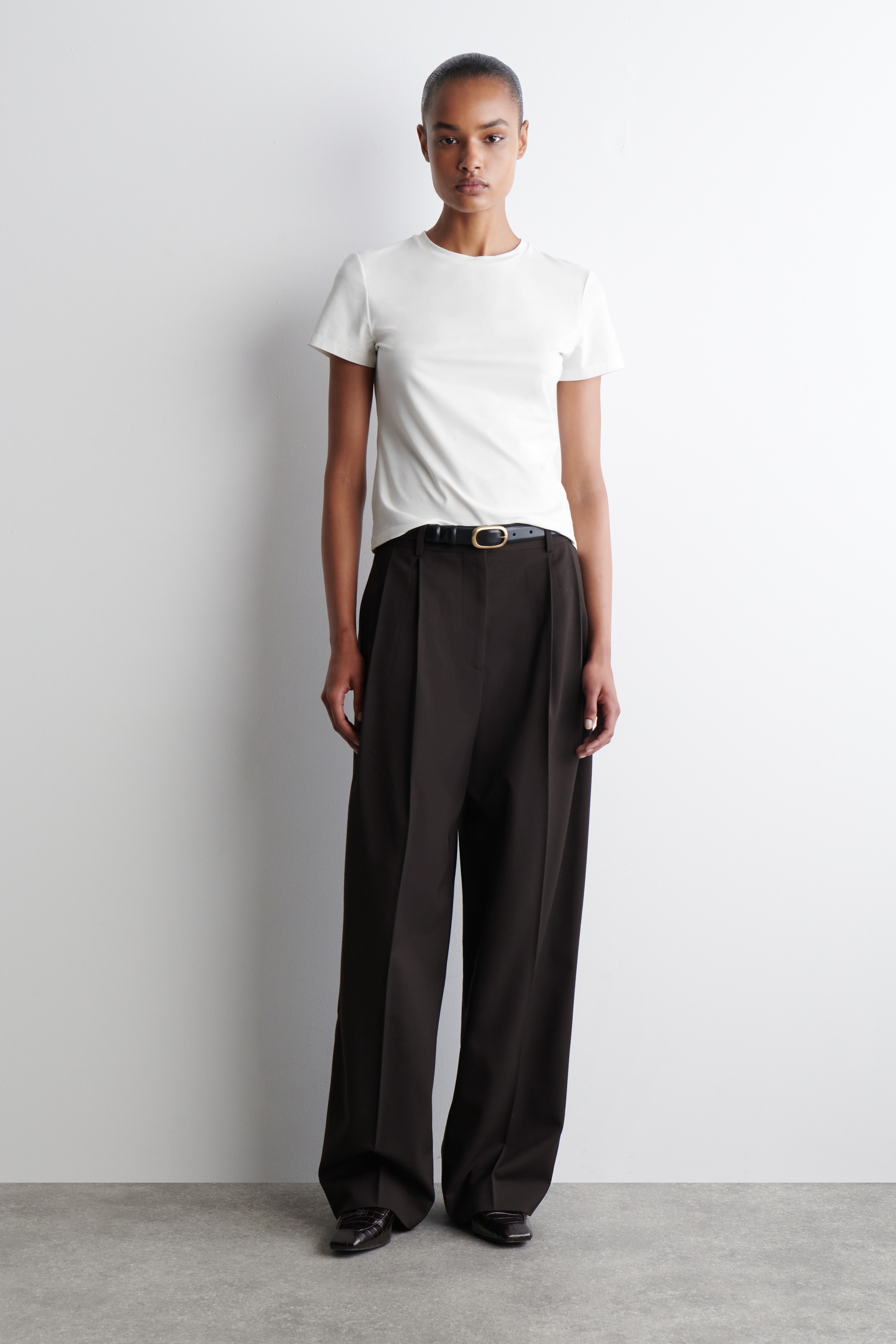 Se større billede: KRYMPET T-SHIRT - HVID - DAME | H&M DK 2