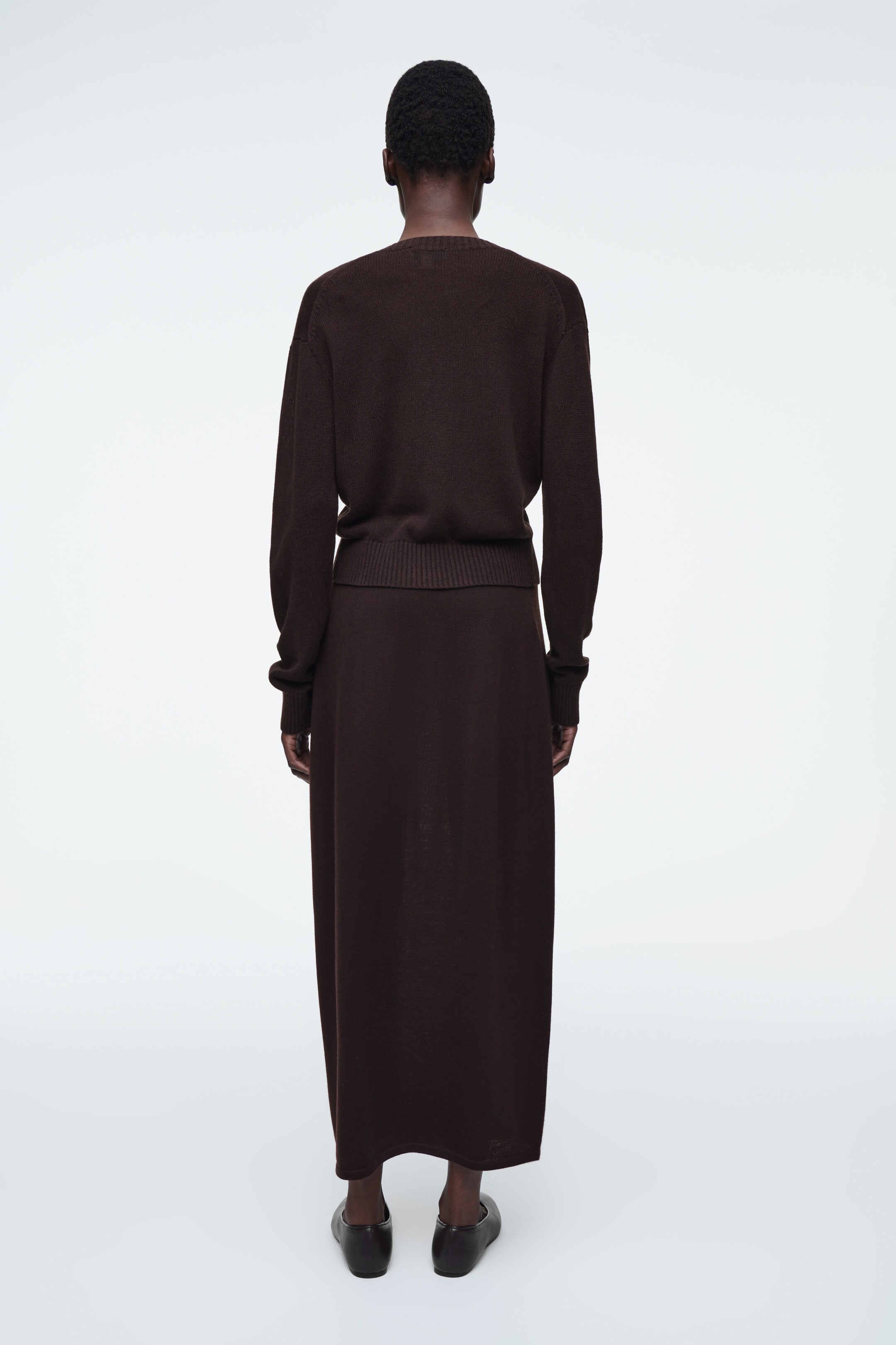 Grotere afbeelding bekijken: GEBREIDE LINNEN CARDIGAN - DONKERBRUIN - DAMES | H&M NL 4