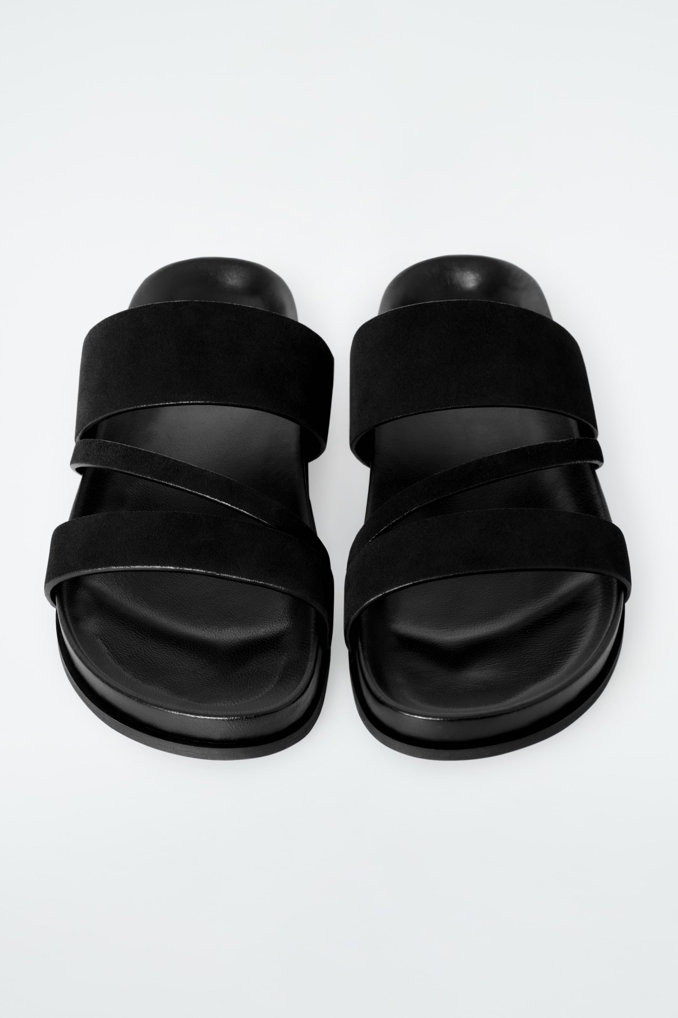 Zobraziť väčší obrázok: Sandále z semišu s viacerými remienkami - Čierna - ŽENY | H&M SK 6