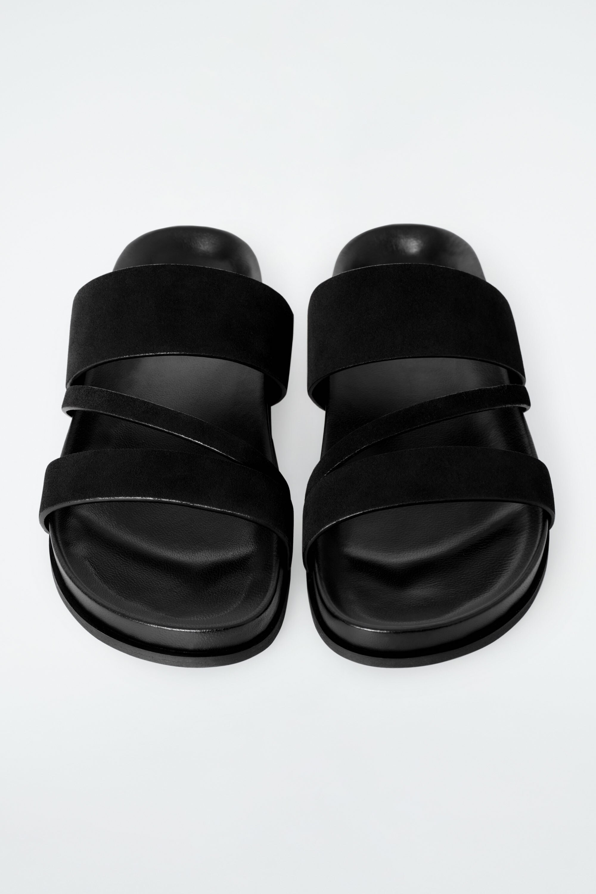 靴 cos suede sandals COS Suede Fisherman Sandals | endource
