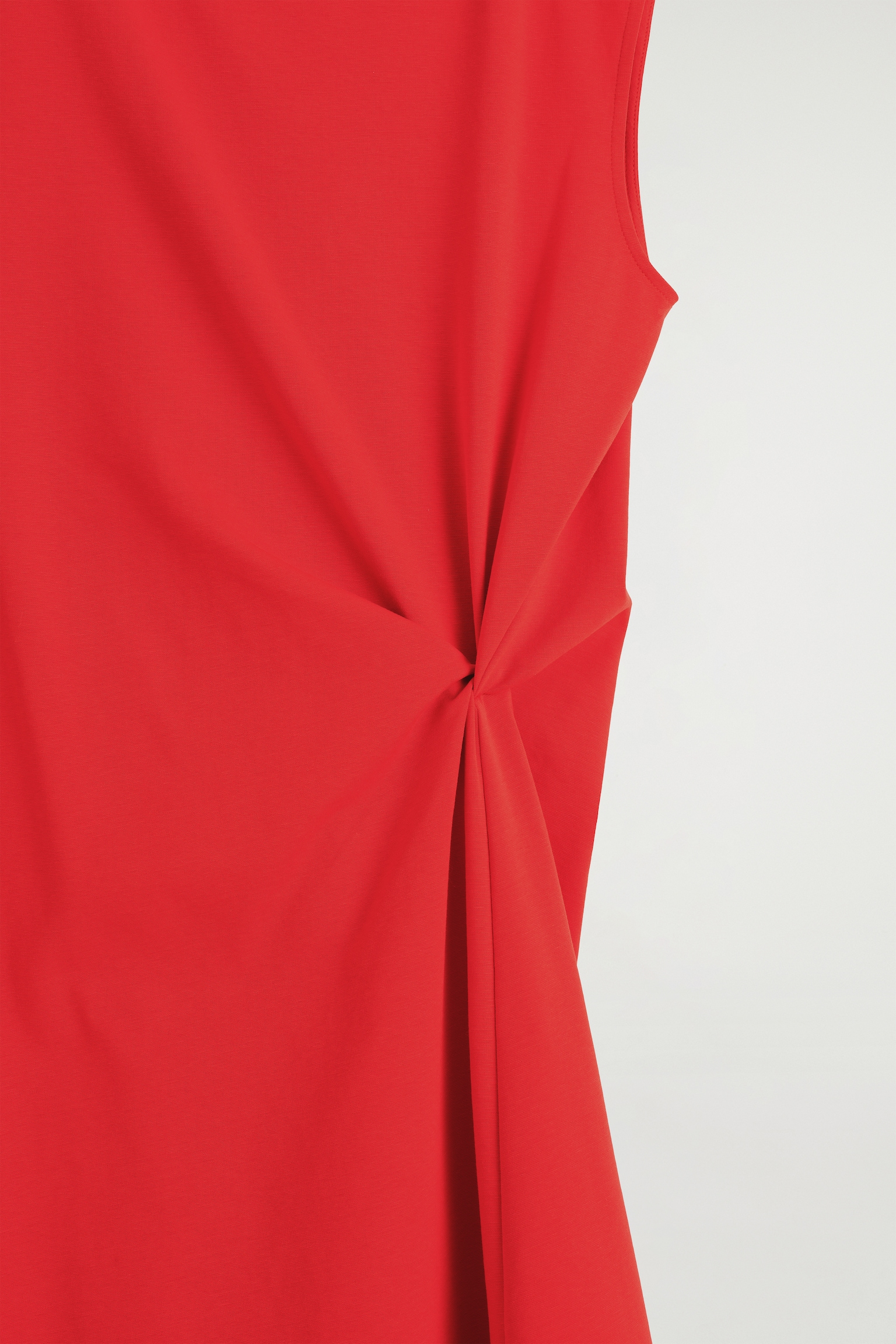 VESTIDO MIDI CON DETALLE DE NUDO - ROJO/NEGRO/VERDE - 4