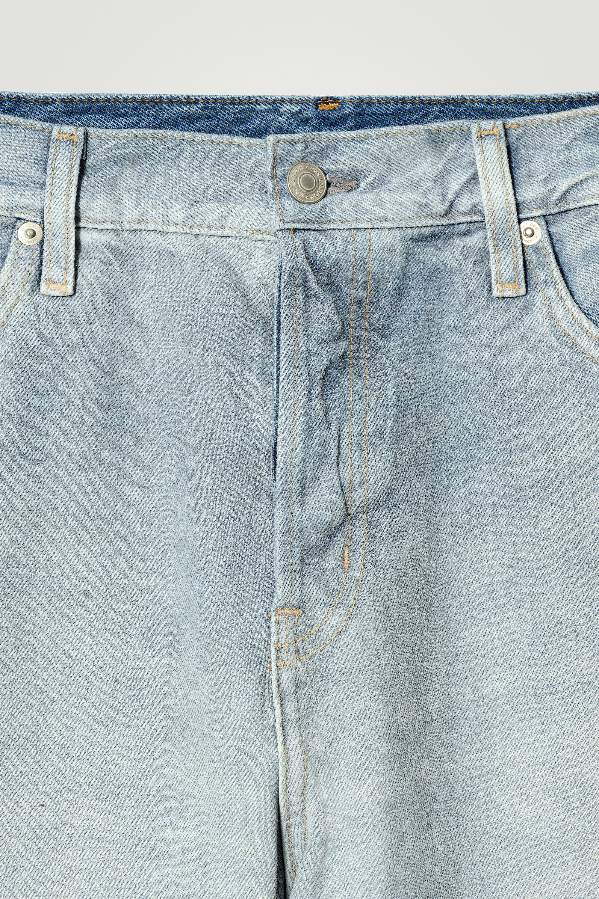 RIDER STRAIGHT-LEG JEANS - COATED BLUE | COS