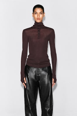 MERINO WOOL BUTTONED MOCK-NECK TOP — BURGUNDY 1