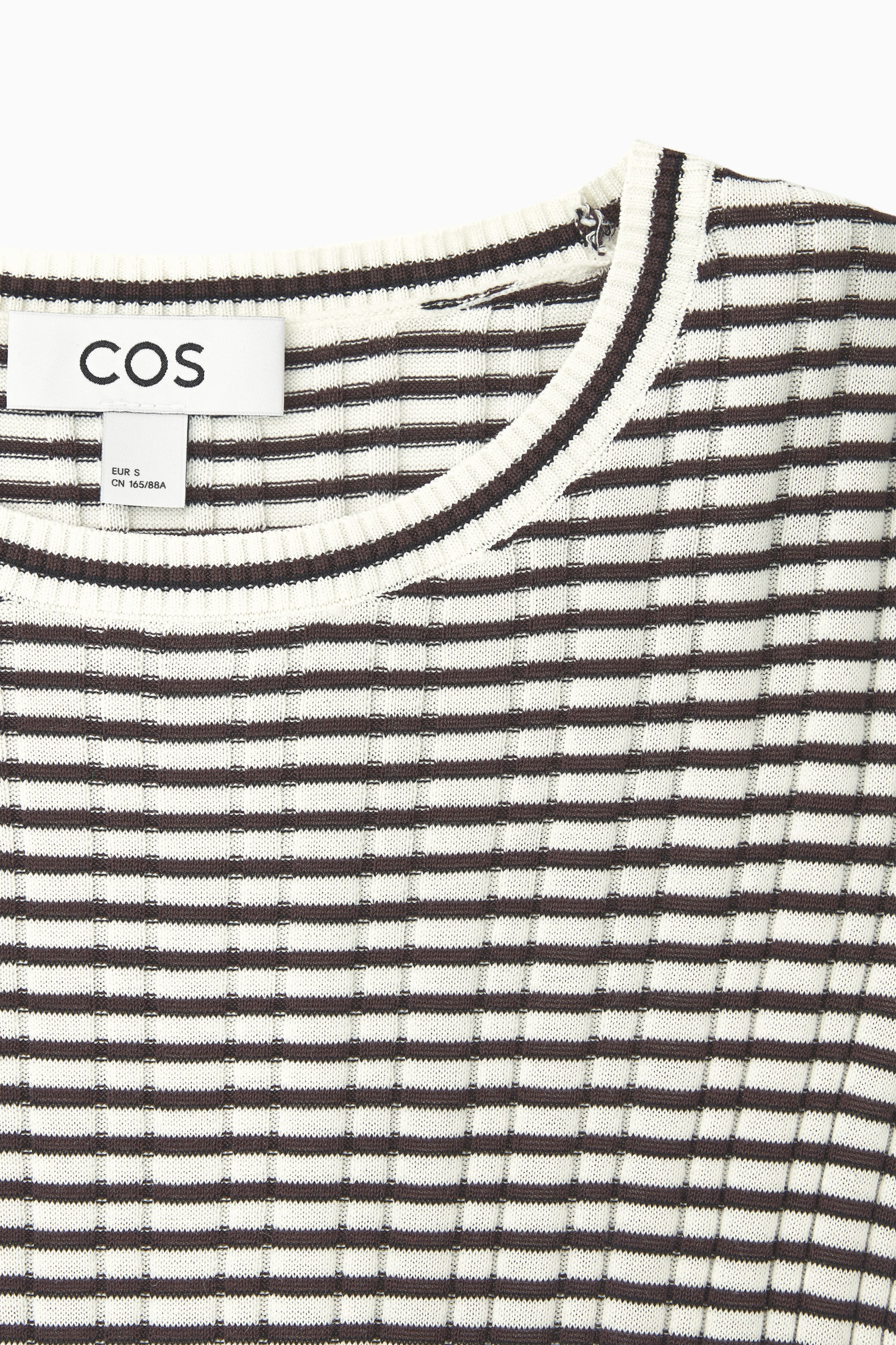 StillMedia/DescriptiveDetail