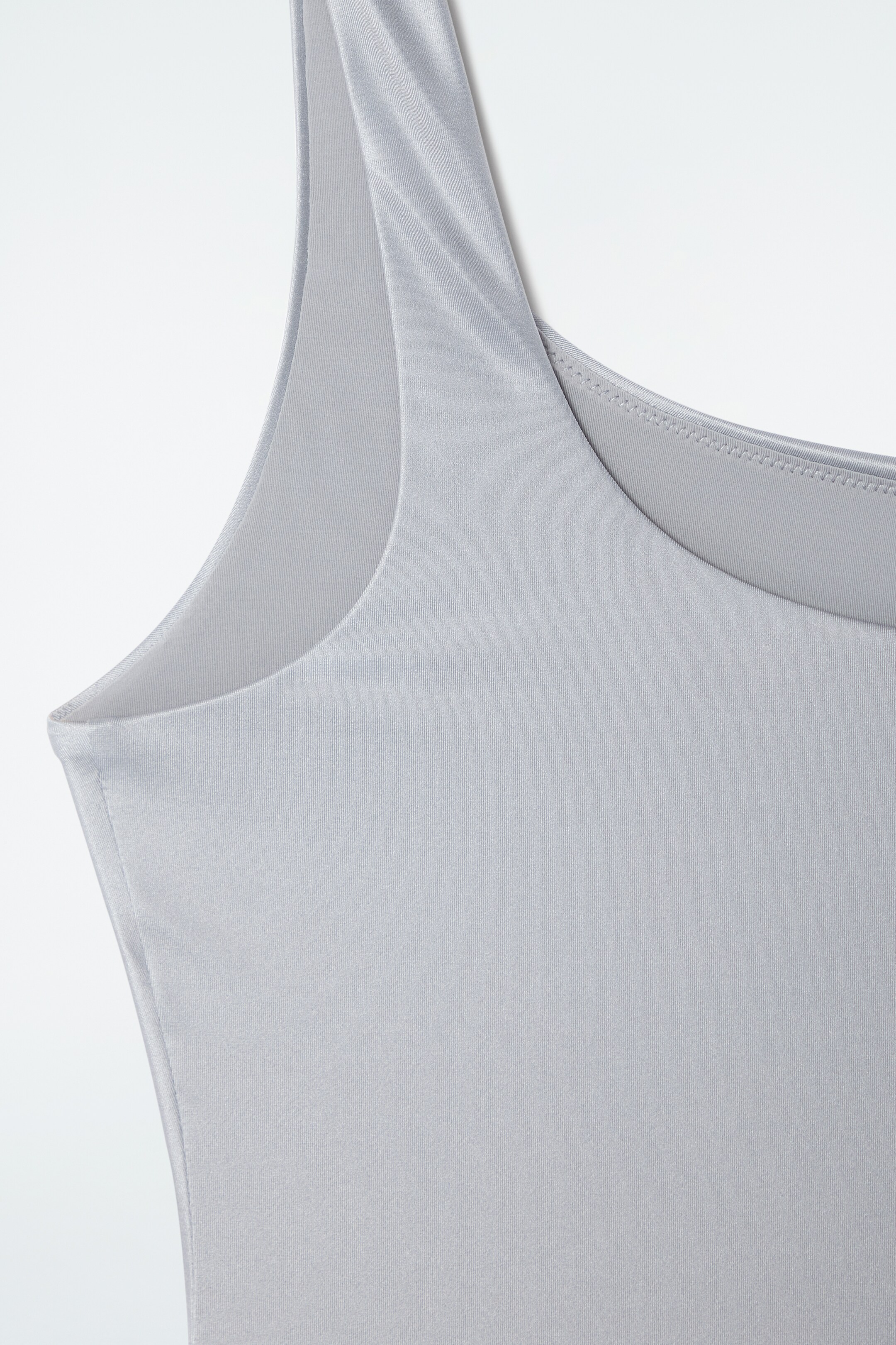 View larger image: METALLIC ONE-SHOULDER SWIMSUIT - SILVER - Ladies | H&M GB 3