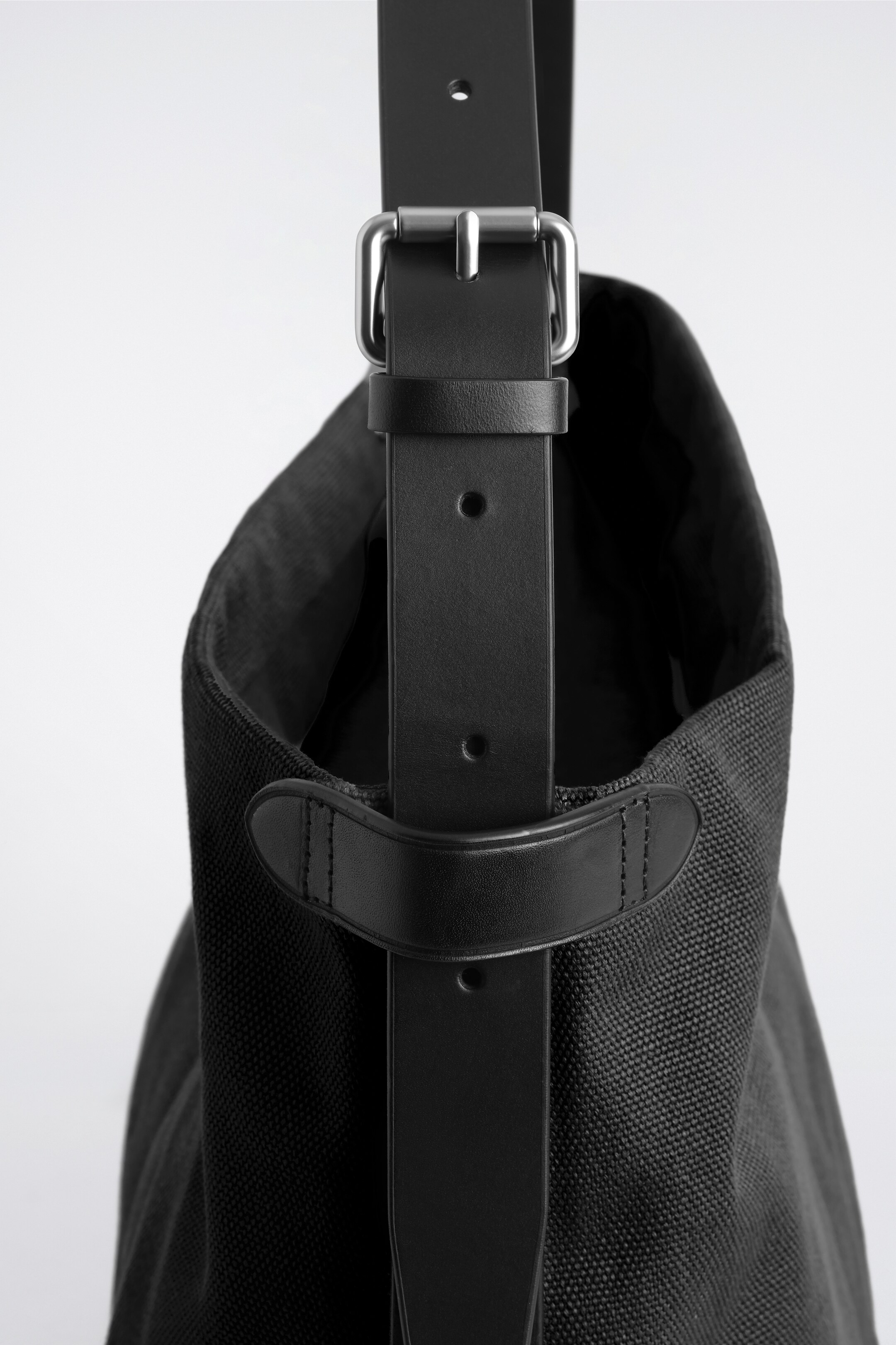 Grösseres Bild ansehen: UTILITY MESSENGER BAG - CANVAS - NAVYBLAU - HERREN | H&M CH 6