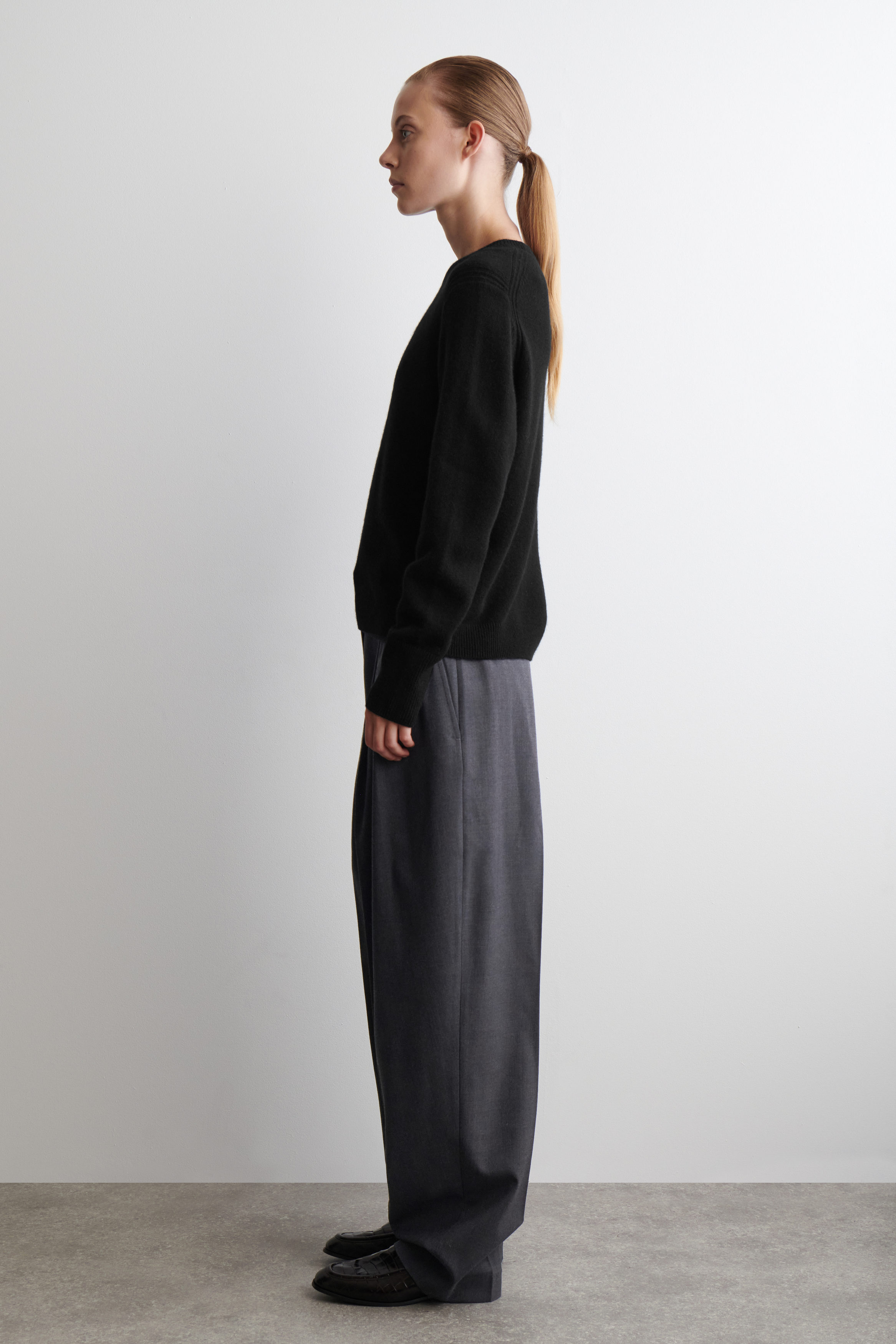 CASHMERE SWEATER - BLACK | COS US