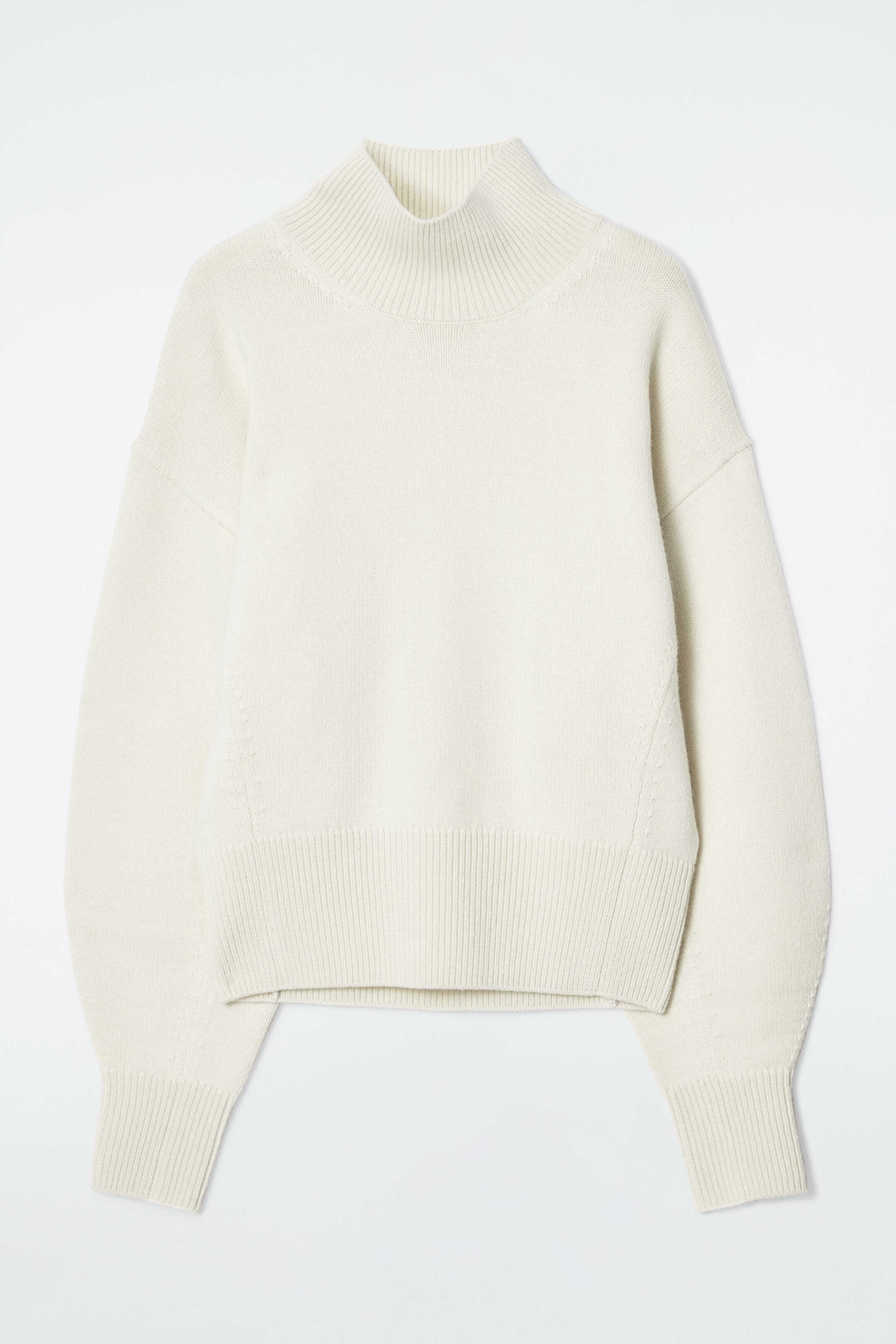 Ingrandisci l'immagine: FUNNEL-NECK WAISTED WOOL JUMPER - CREAM - DONNA | H&M CH 7