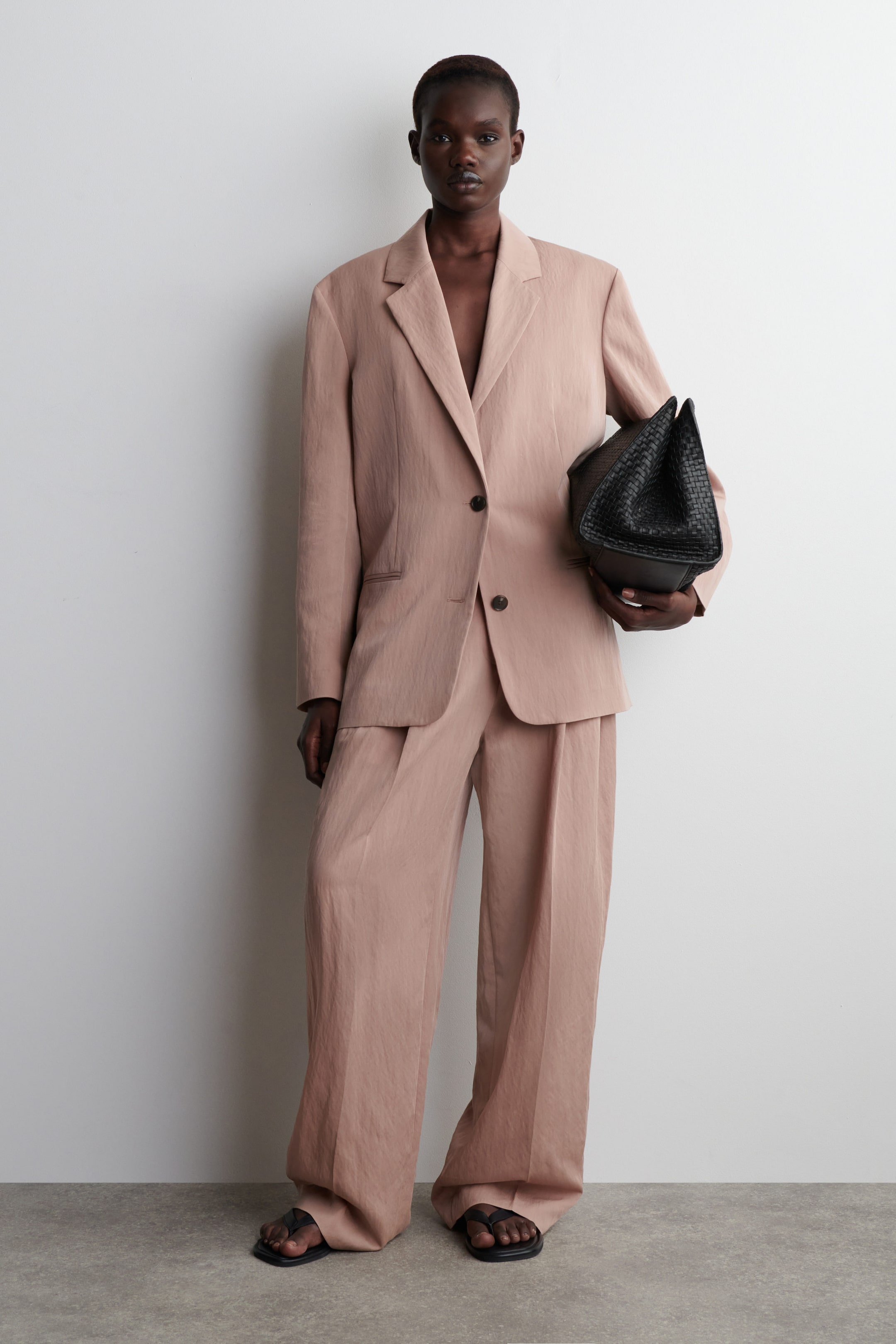 RELAXED FLUID WIDE-LEG PANTS