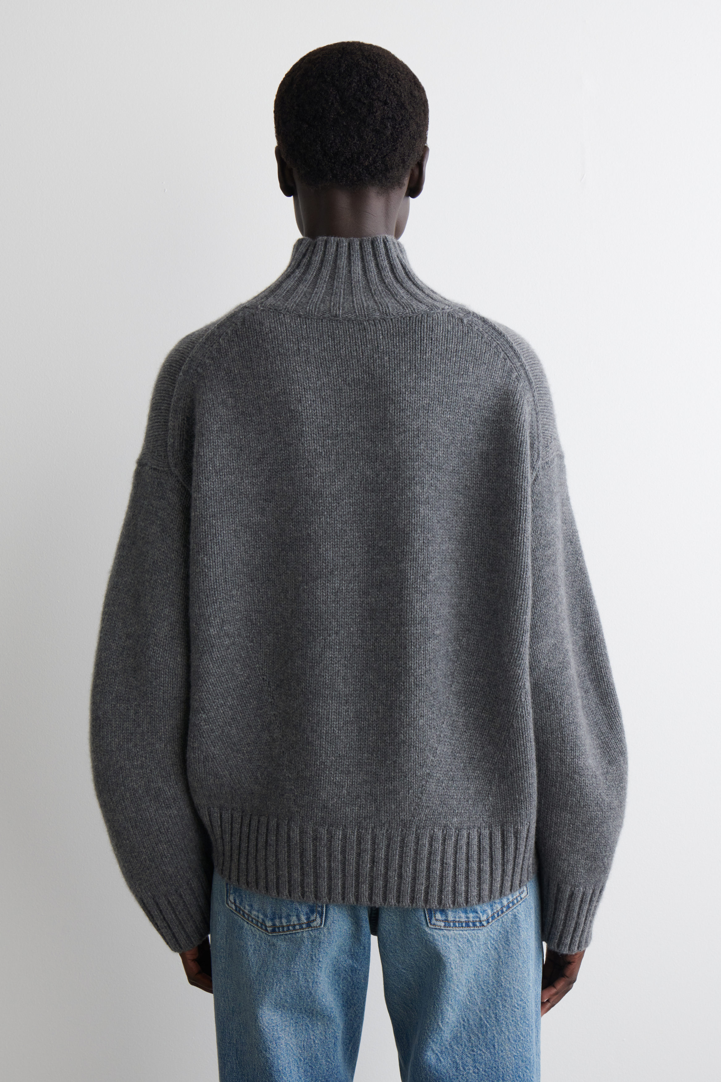 COS - コス COS 上質 カシミヤ100% ニット ワイドシルエット ゆったり グレー CASHMERE MOCK-NECK SWEATER - DARK-GRAY MÉLANGE | COS US