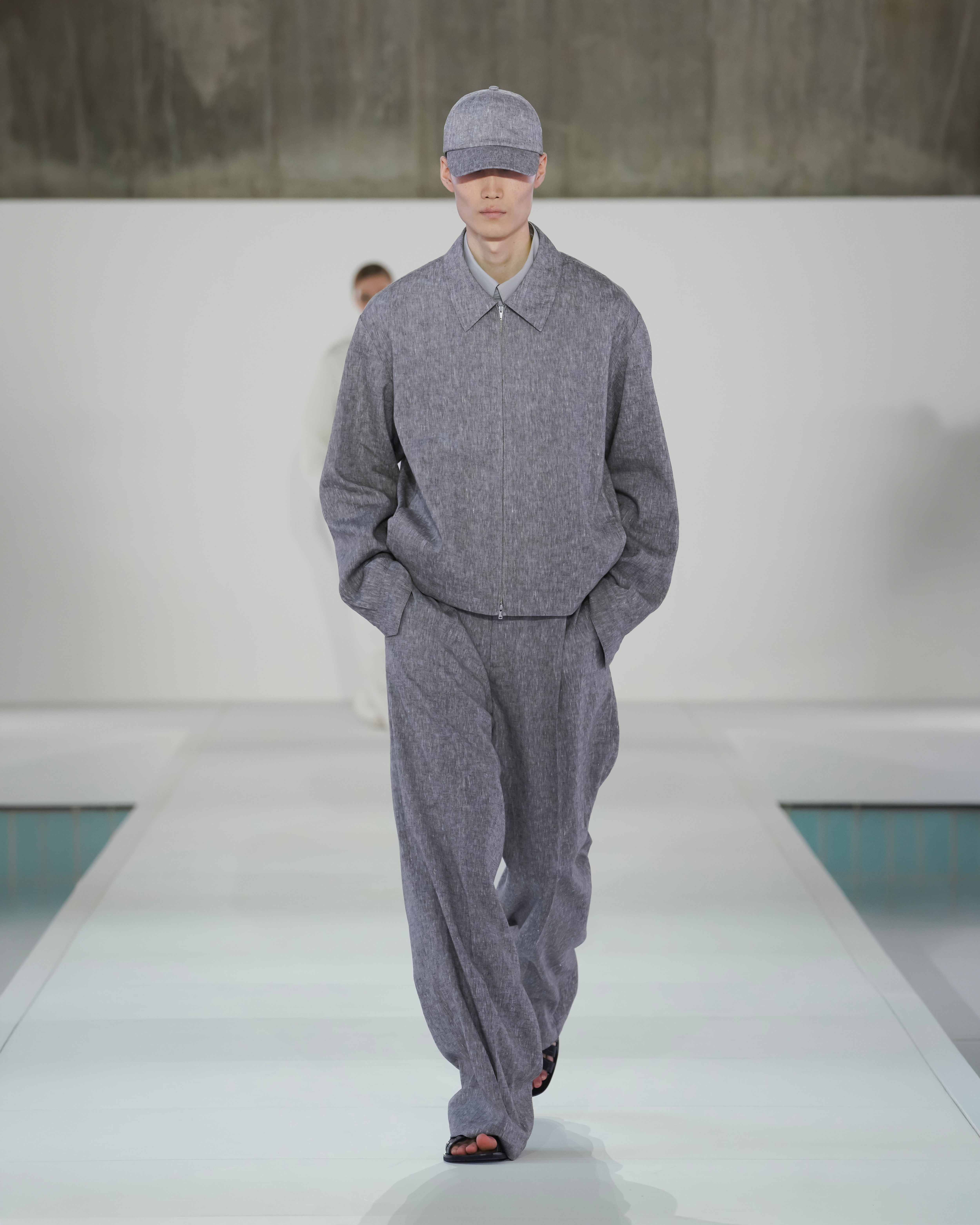 LINEN RELAXED-FIT WIDE-LEG TROUSERS