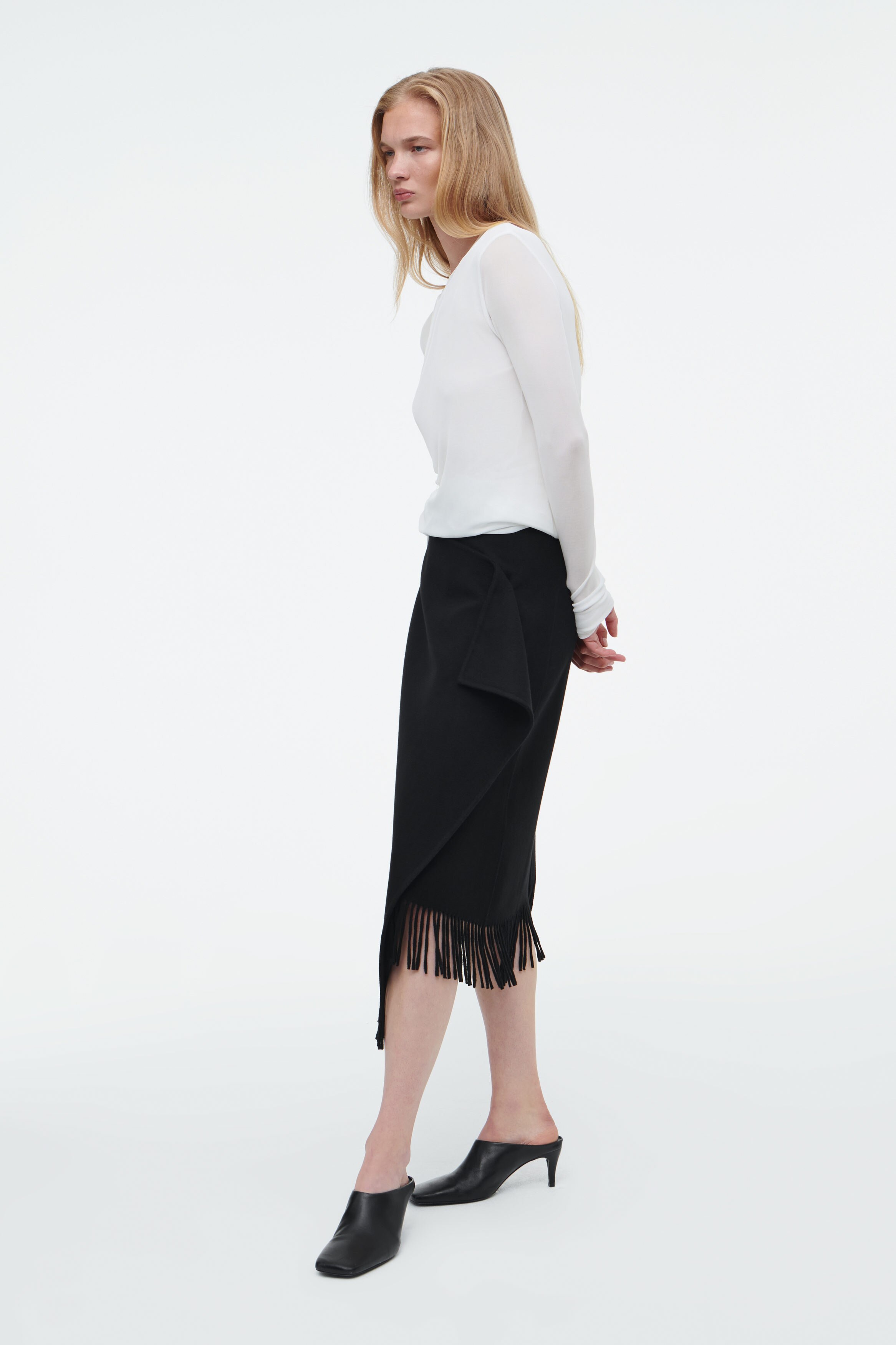★lalafox★WRAP FLARED SKIRT★Black★韓国★大人気★ FRINGED WOOL MIDI WRAP SKIRT - BLACK | COS