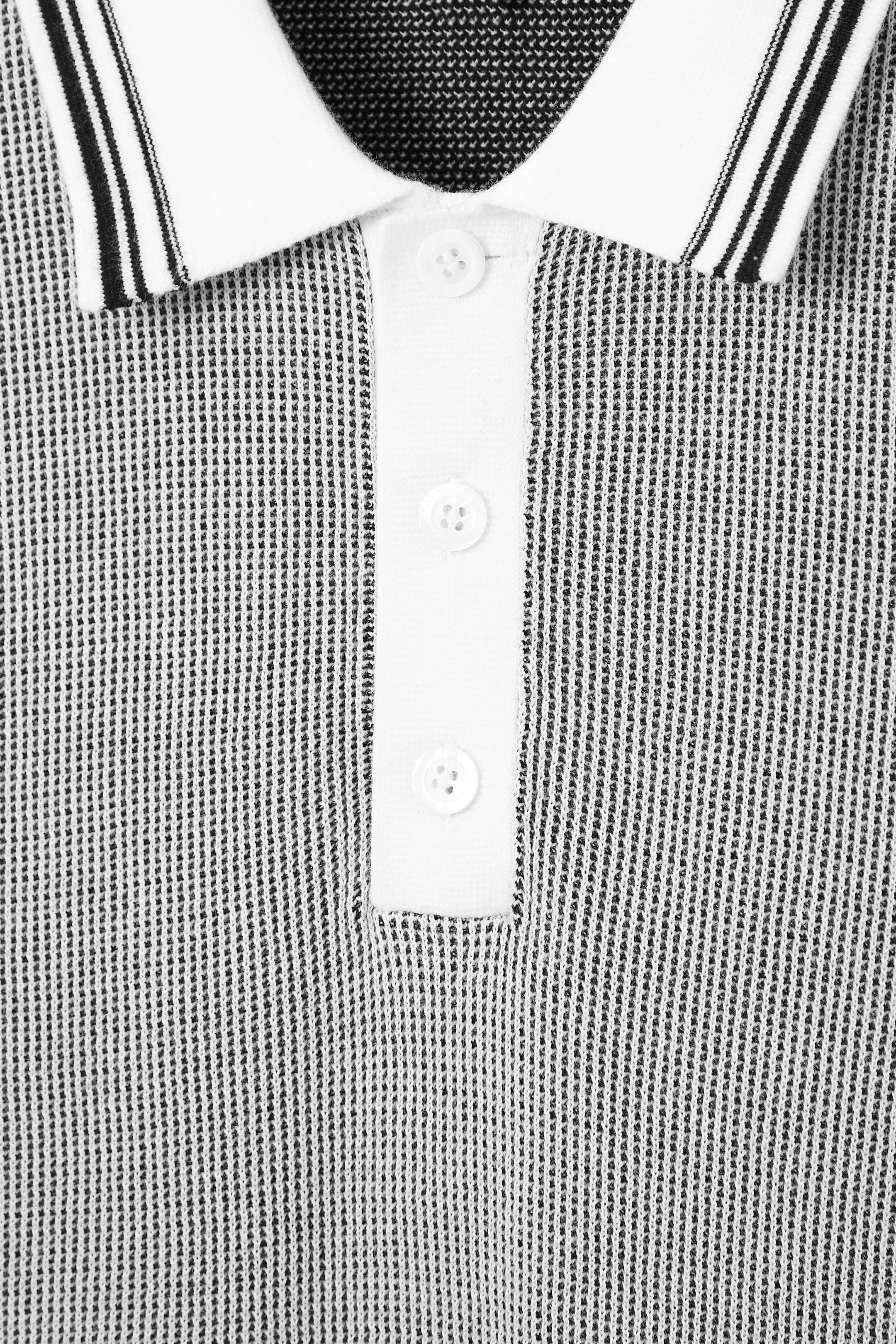 StillMedia/DescriptiveDetail