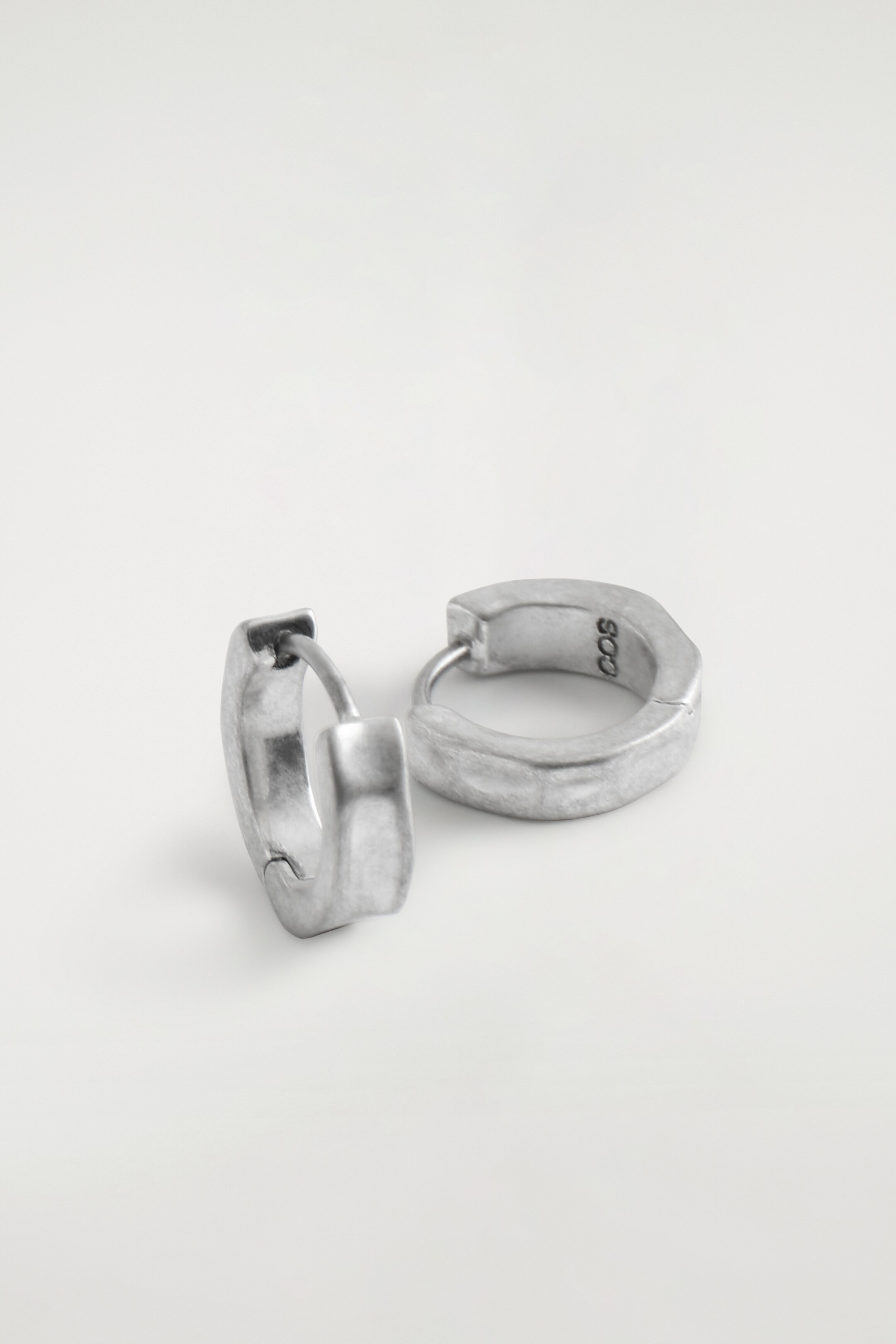 View larger image: HAMMERED MINI HOOP EARRINGS - SILVER | H&M GB 4