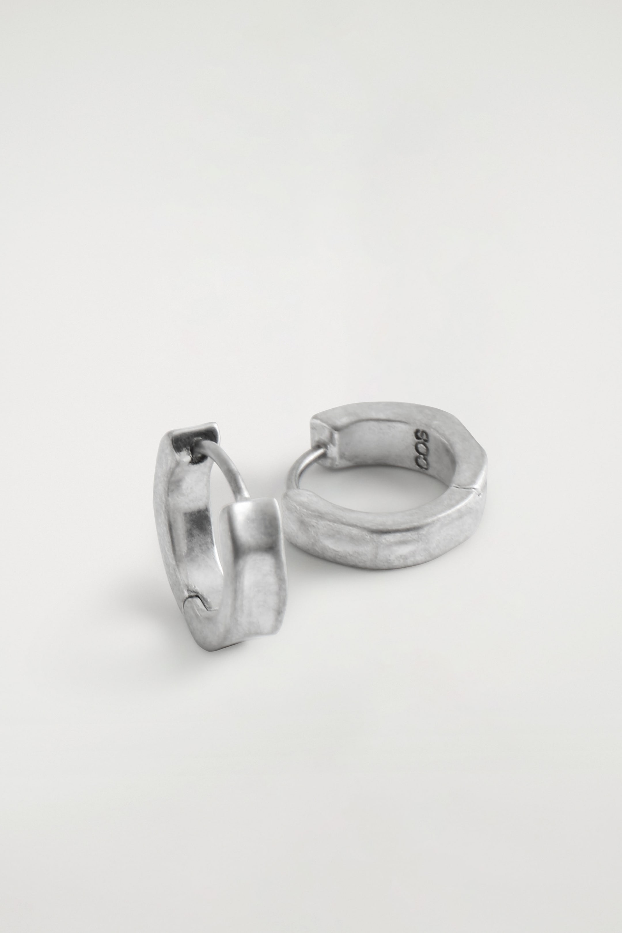 StillMedia/DescriptiveDetail