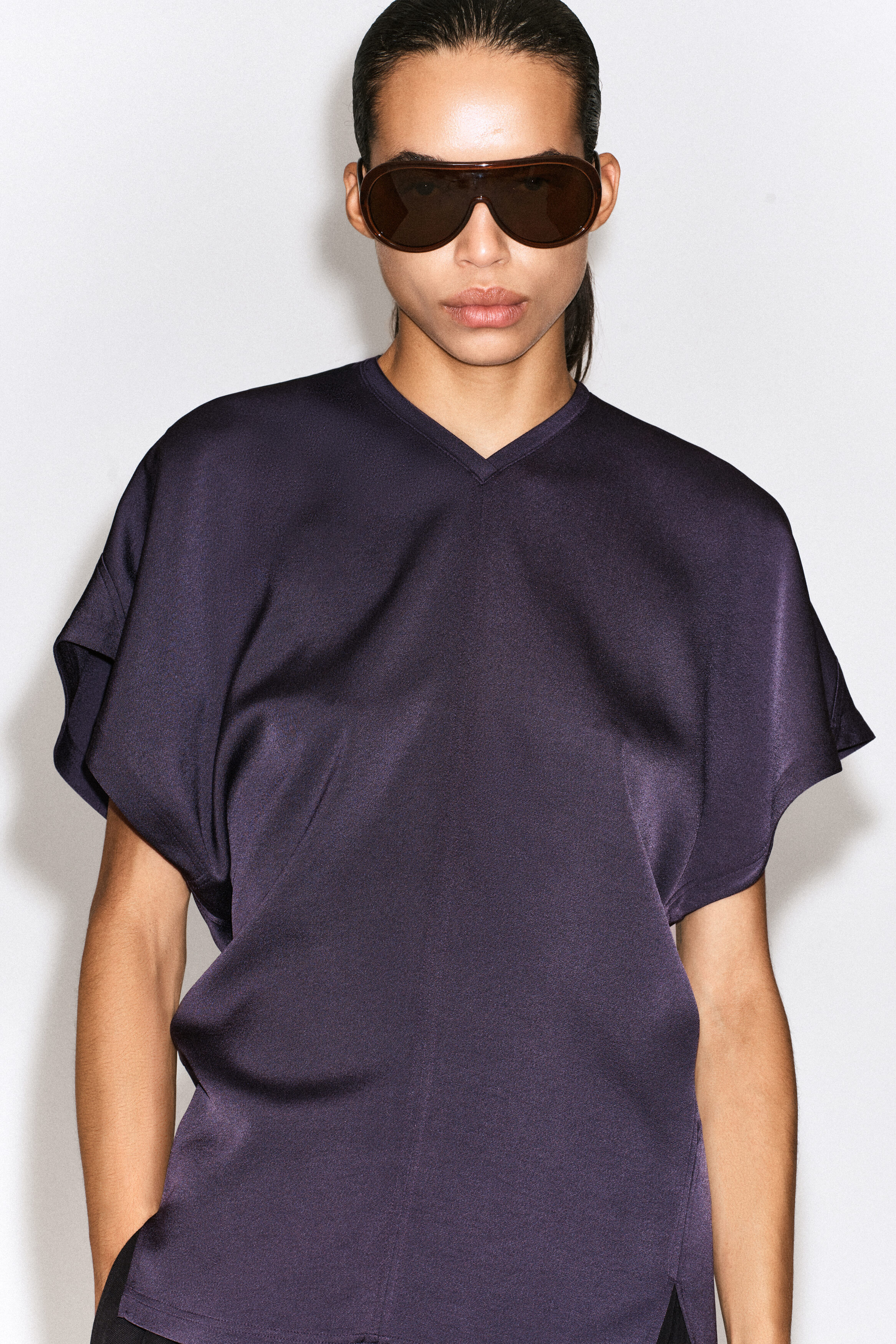 DRAPED CREPE V-NECK TOP - thumbnail 6