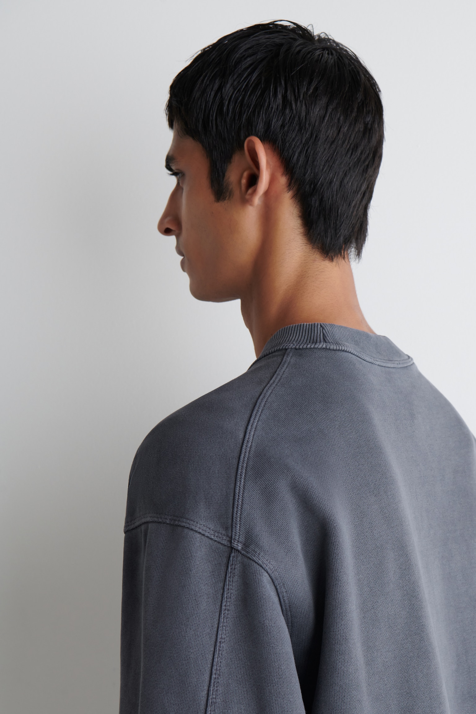 LOCKERES SWEATSHIRT AUS VORGEWASCHENER BAUMWOLLE - Navyblau/VERWASCHENES BURGUNDERROT - 3