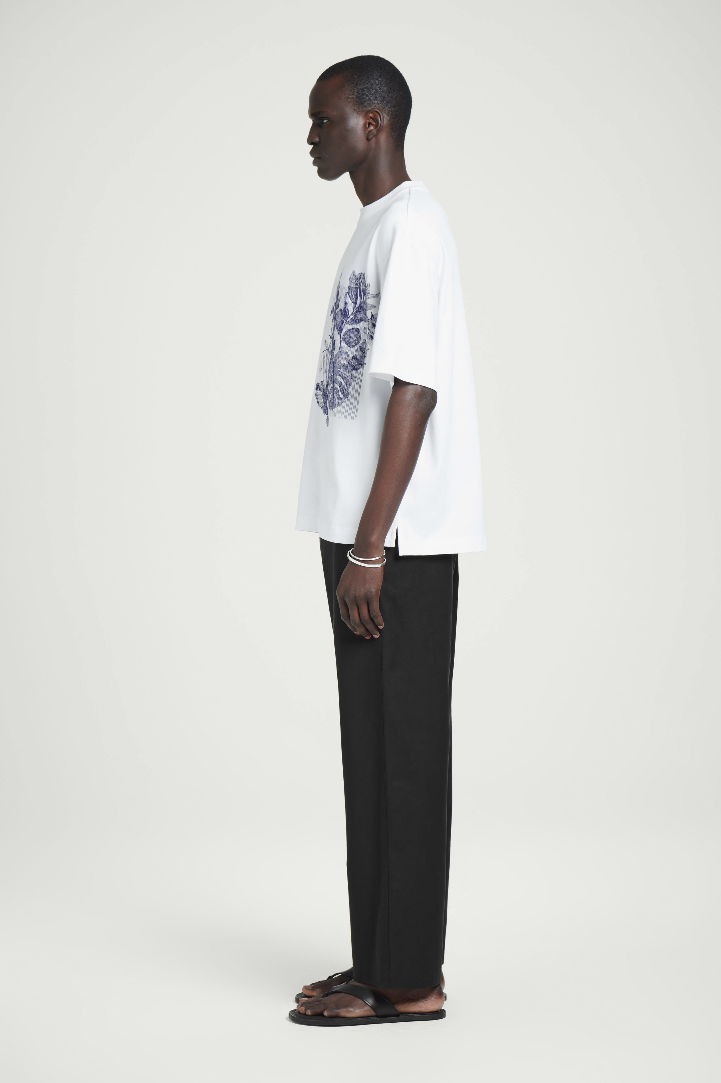 OVERSIZED GRAPHIC T-SHIRT - WHITE / PRINTED | COS