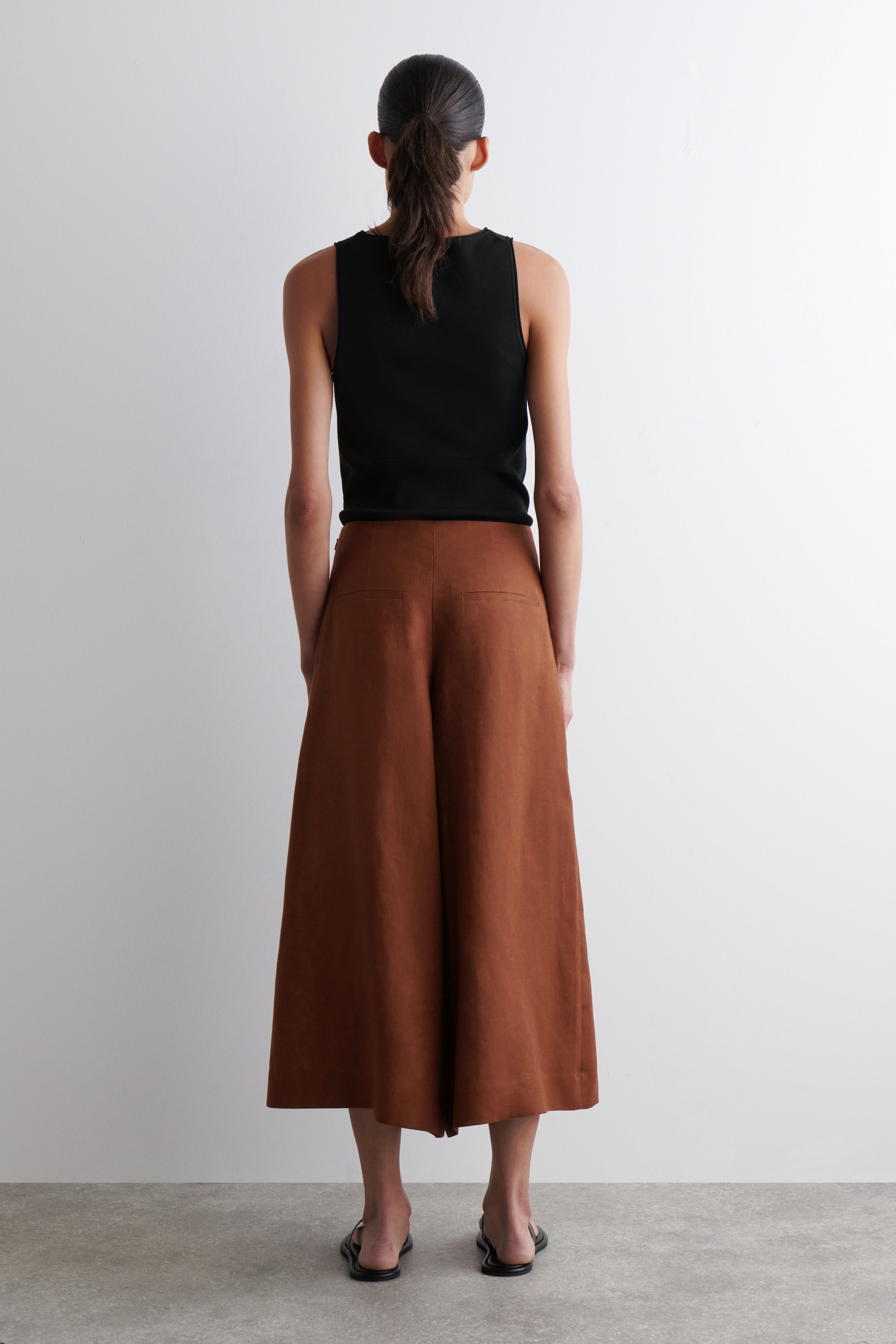 LINEN CROPPED WIDE-LEG TROUSERS