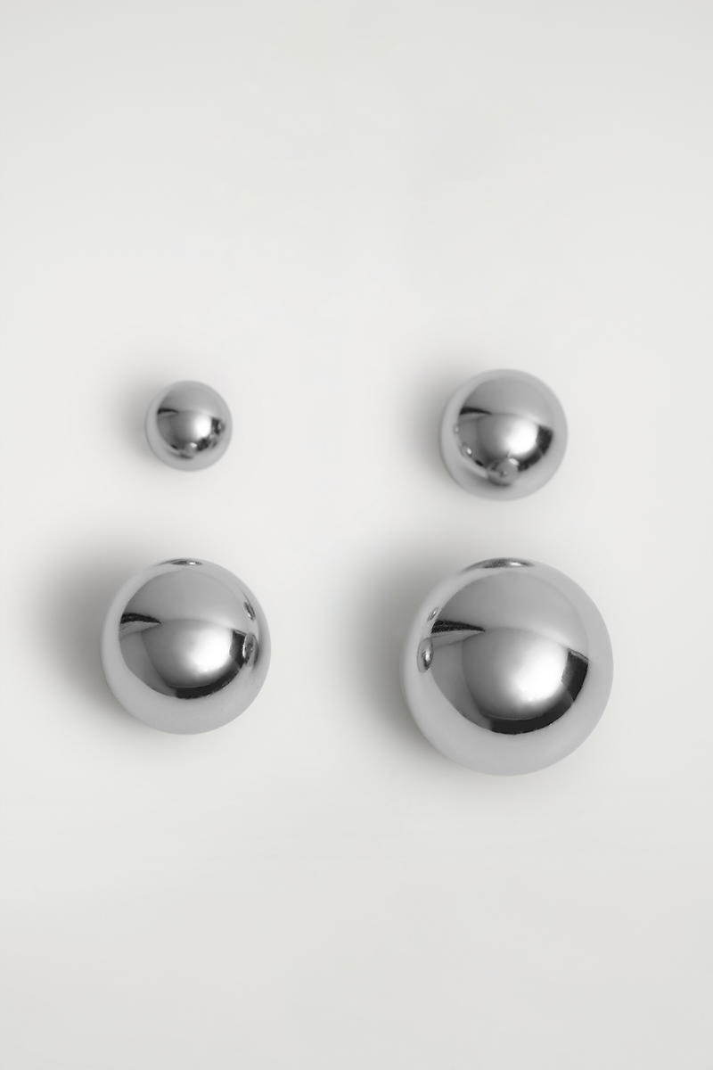 Cos Mismatched Bubble Stud Earring Set