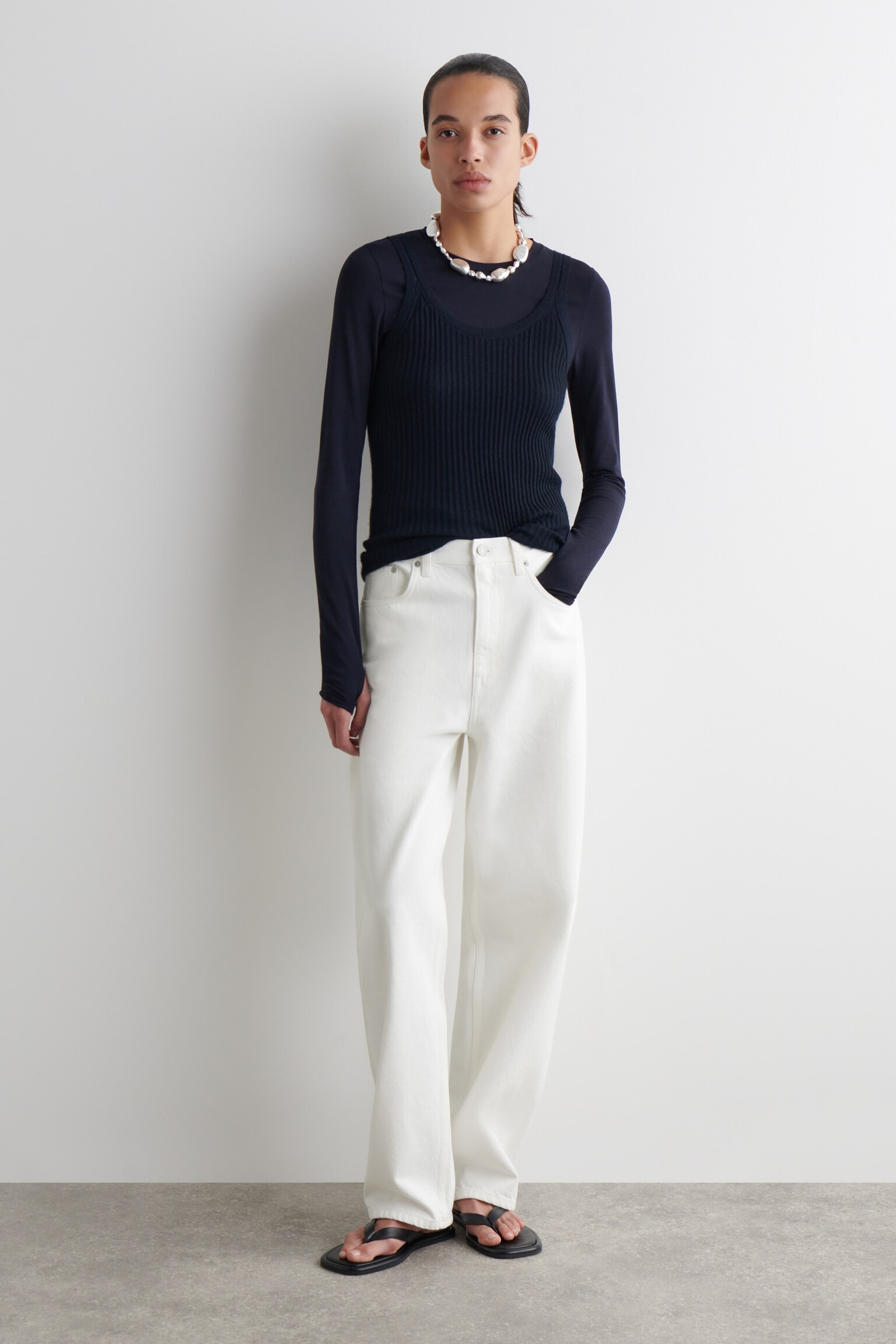 JEANS BAY DAL TAGLIO BARREL - BIANCO/NERO/BLU SCURO/ROSA CHIARO/BLU/MARRONE - 6